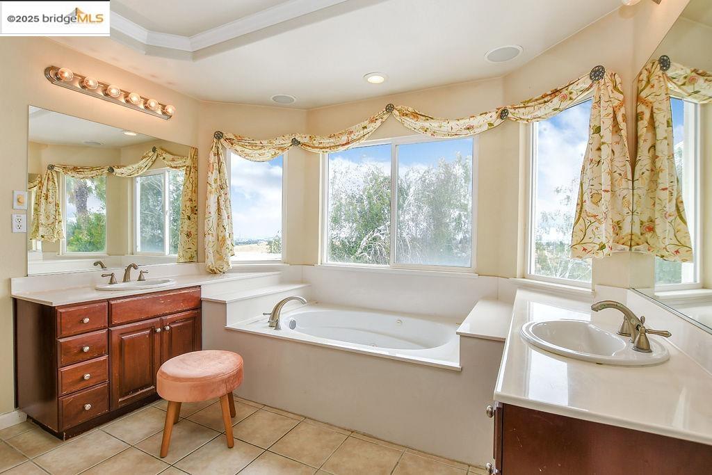 Detail Gallery Image 33 of 51 For 3103 Ursus Court, Antioch,  CA 94531-9352 - 5 Beds | 3/1 Baths