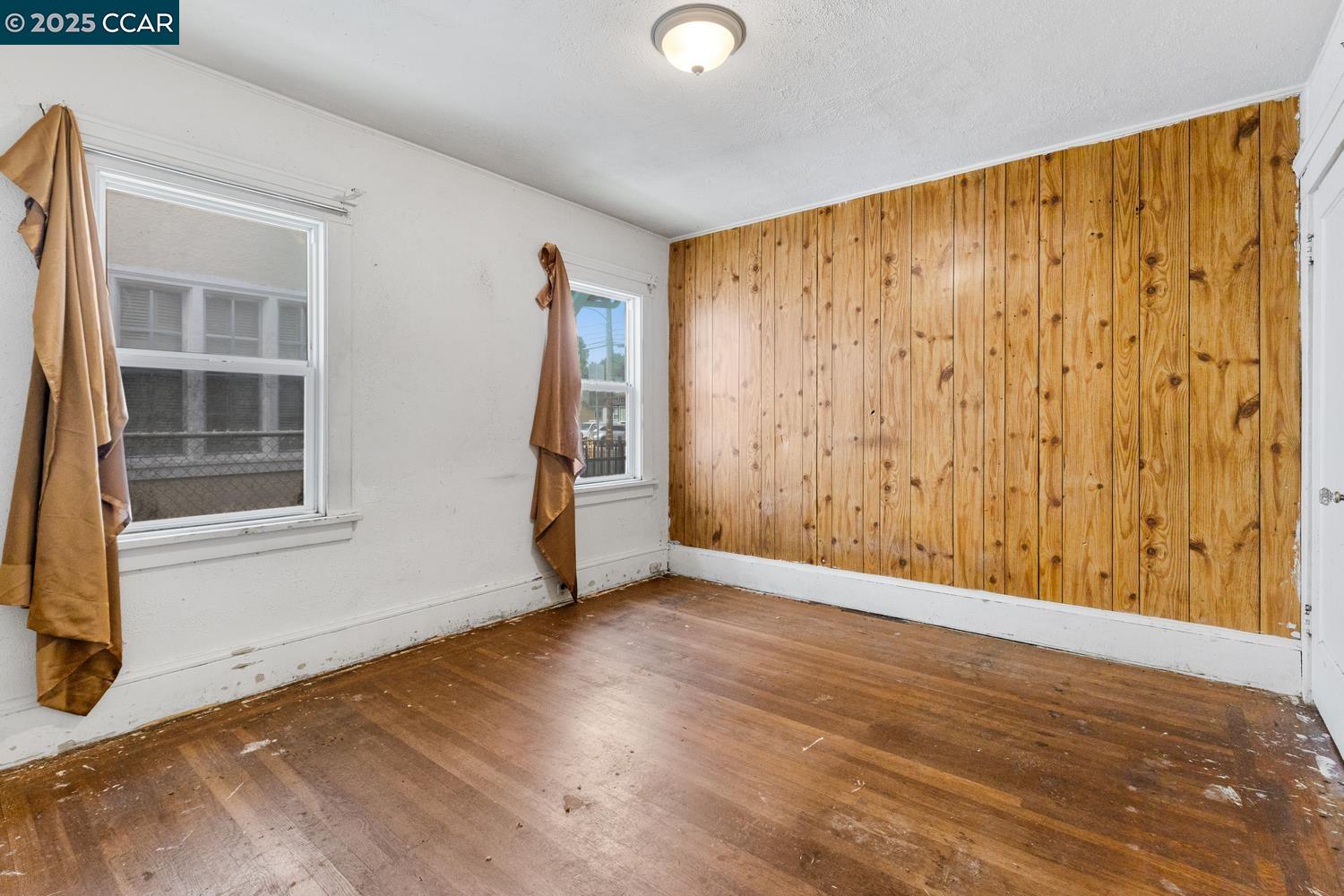 5145 Foothill Blvd, Oakland, California 94601, 2 Bedrooms Bedrooms, 4 Rooms Rooms,1 BathroomBathrooms,Residential,For Sale,5145 Foothill Blvd,41095415