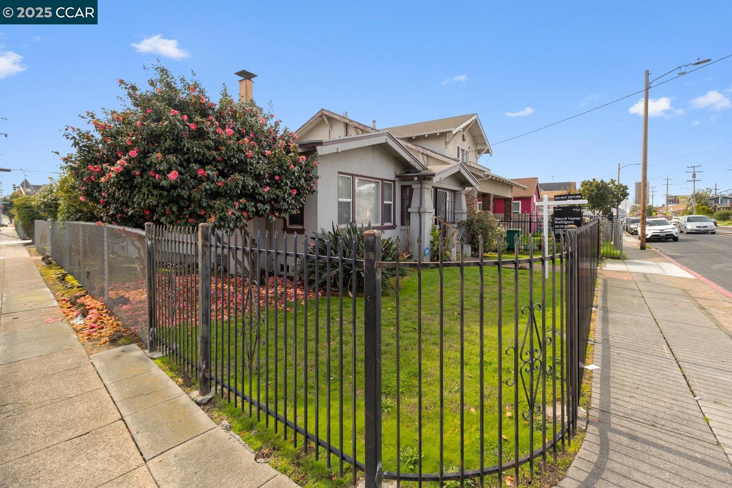 5145 Foothill Blvd, Oakland, California 94601, 2 Bedrooms Bedrooms, 4 Rooms Rooms,1 BathroomBathrooms,Residential,For Sale,5145 Foothill Blvd,41095415