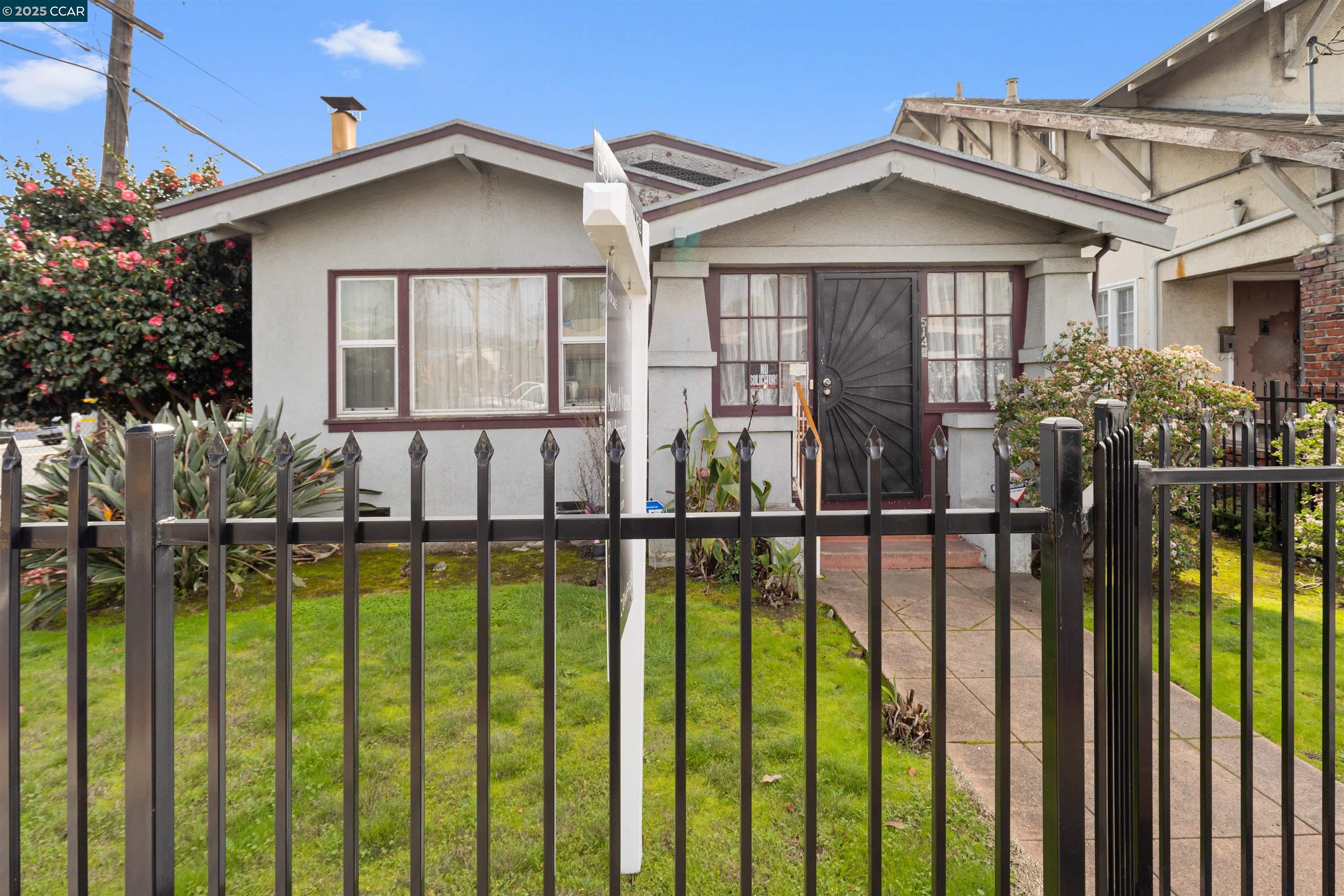 5145 Foothill Blvd, Oakland, California 94601, 2 Bedrooms Bedrooms, 4 Rooms Rooms,1 BathroomBathrooms,Residential,For Sale,5145 Foothill Blvd,41095415