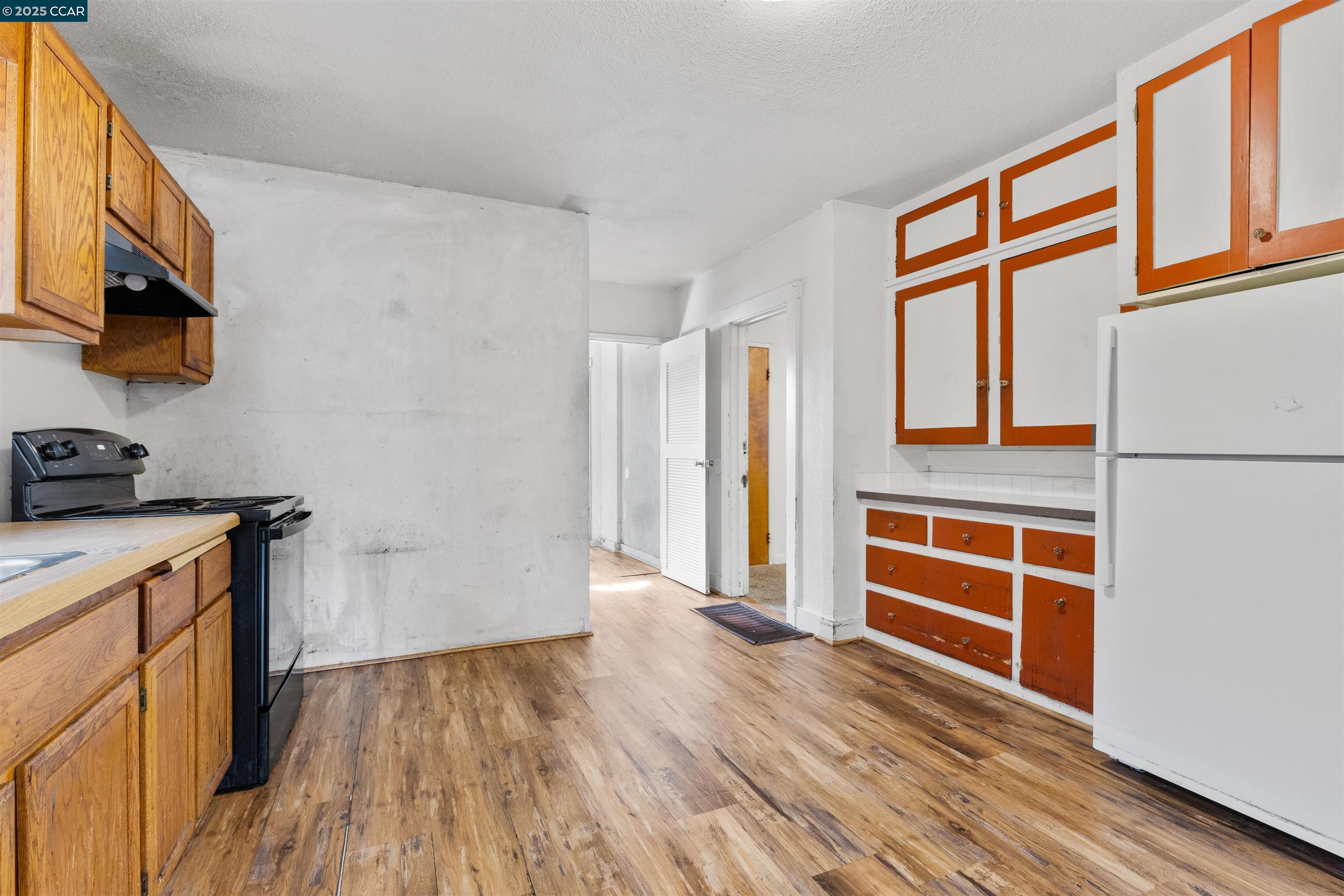 5145 Foothill Blvd, Oakland, California 94601, 2 Bedrooms Bedrooms, 4 Rooms Rooms,1 BathroomBathrooms,Residential,For Sale,5145 Foothill Blvd,41095415