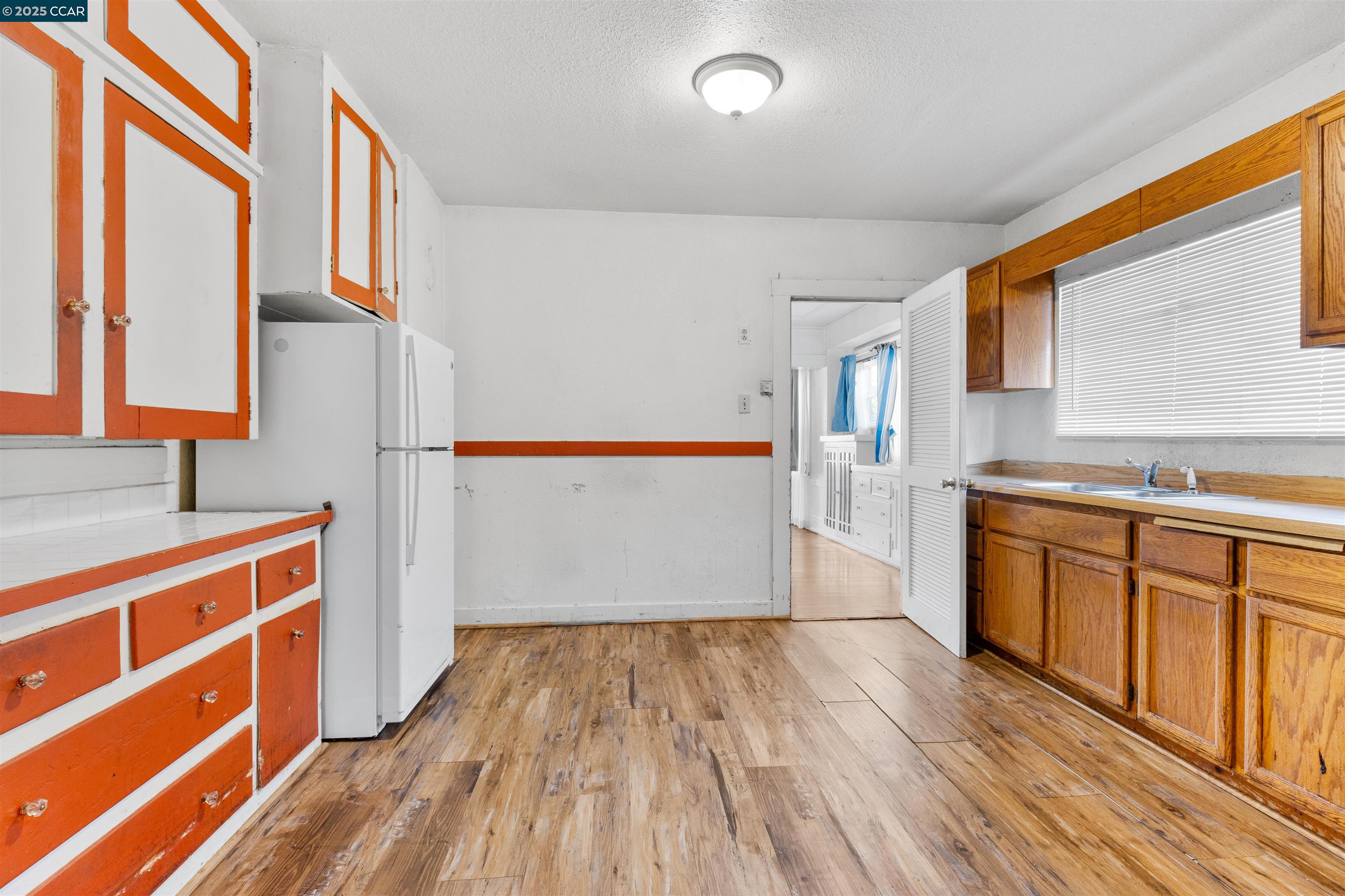 5145 Foothill Blvd, Oakland, California 94601, 2 Bedrooms Bedrooms, 4 Rooms Rooms,1 BathroomBathrooms,Residential,For Sale,5145 Foothill Blvd,41095415