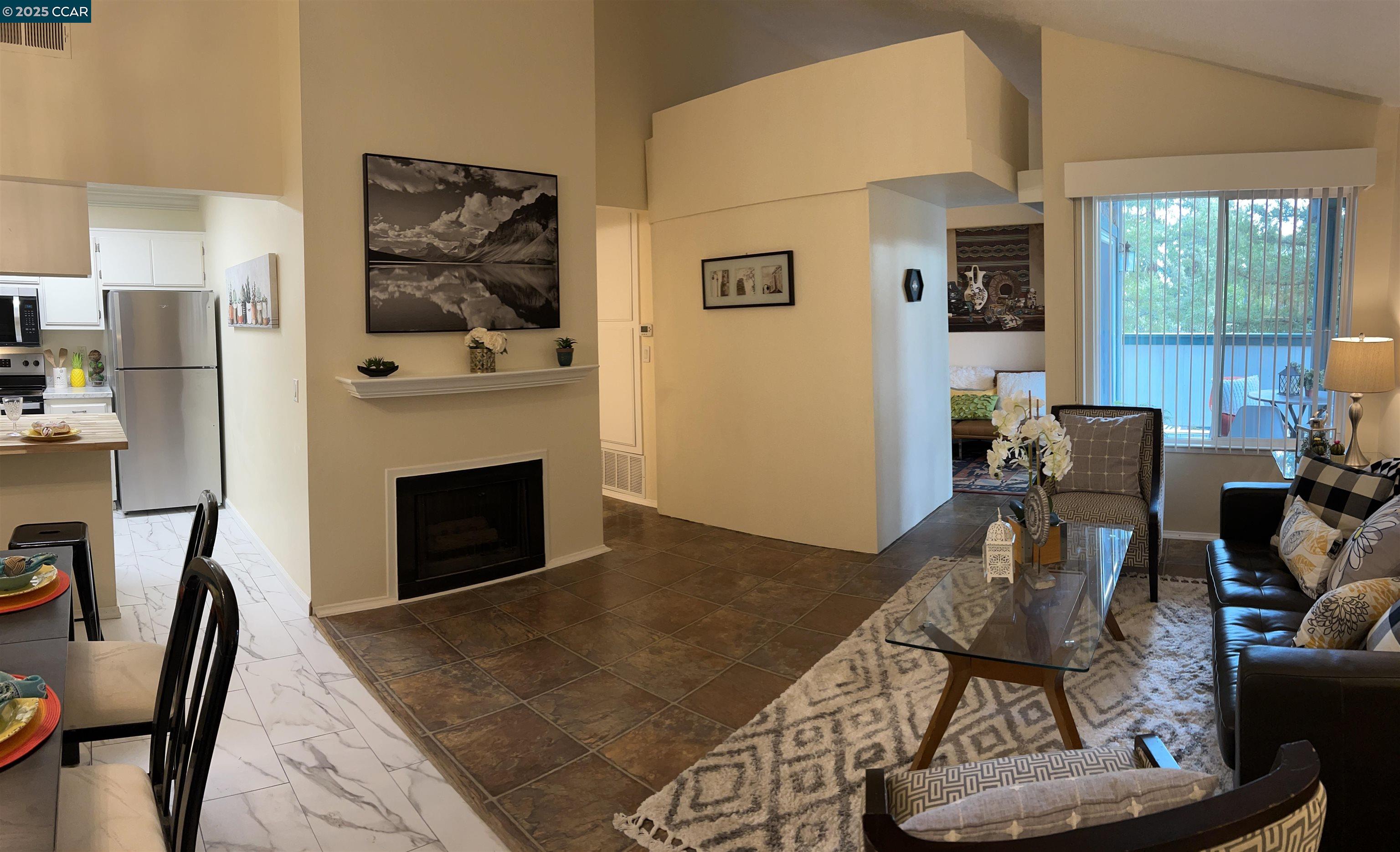 Detail Gallery Image 1 of 27 For 5425 Concord Blvd #C8,  Concord,  CA 94521 - 1 Beds | 1/1 Baths