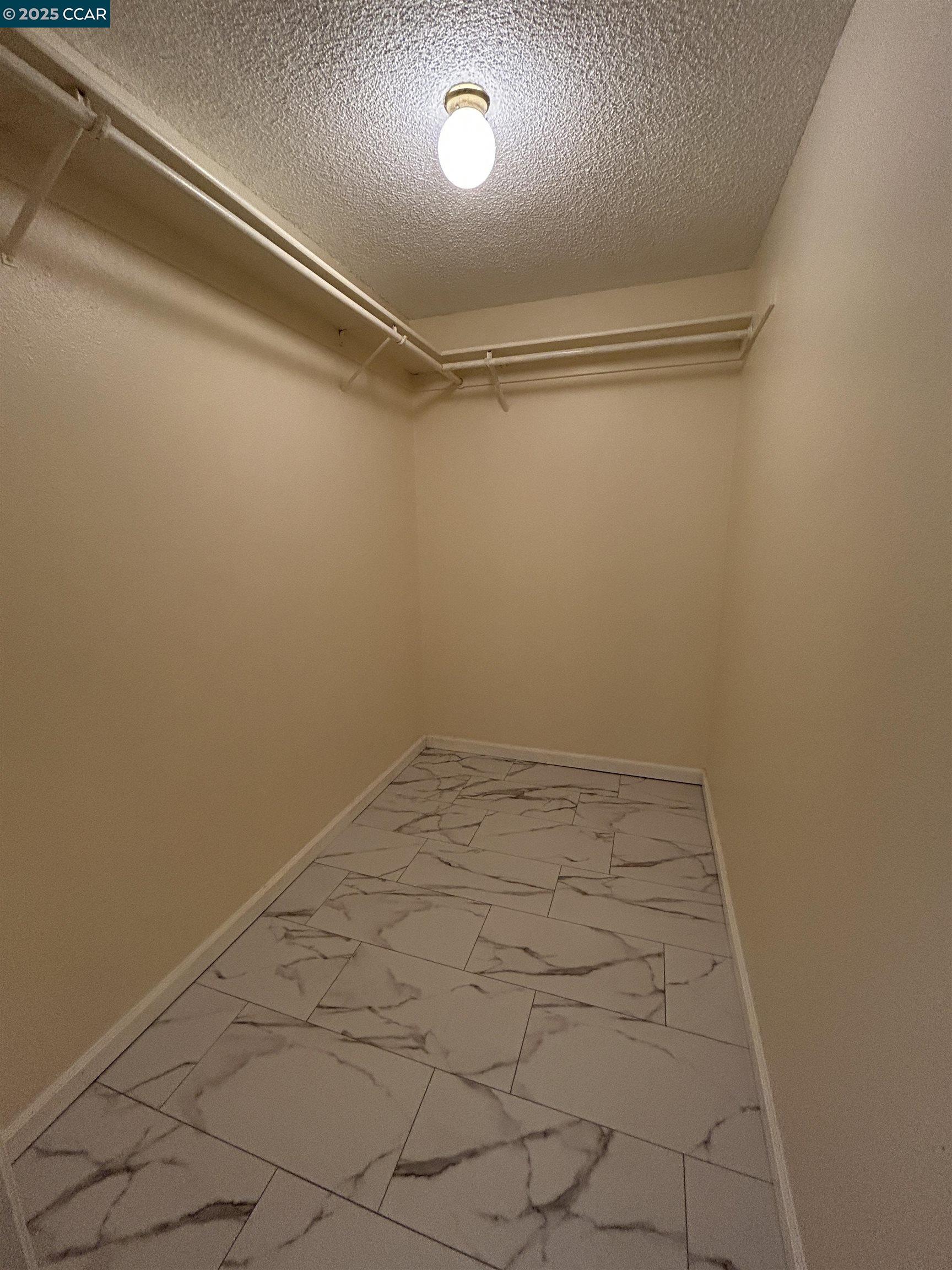 Detail Gallery Image 24 of 27 For 5425 Concord Blvd #C8,  Concord,  CA 94521 - 1 Beds | 1/1 Baths