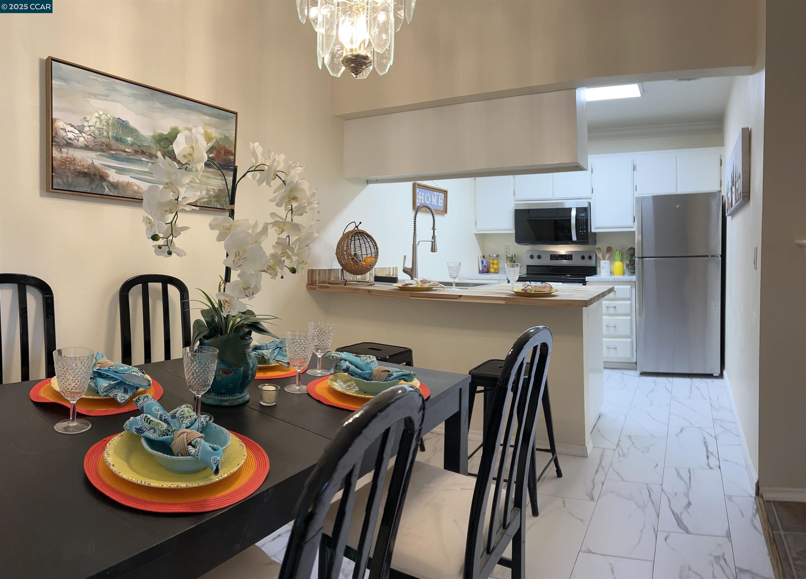 Detail Gallery Image 6 of 27 For 5425 Concord Blvd #C8,  Concord,  CA 94521 - 1 Beds | 1/1 Baths