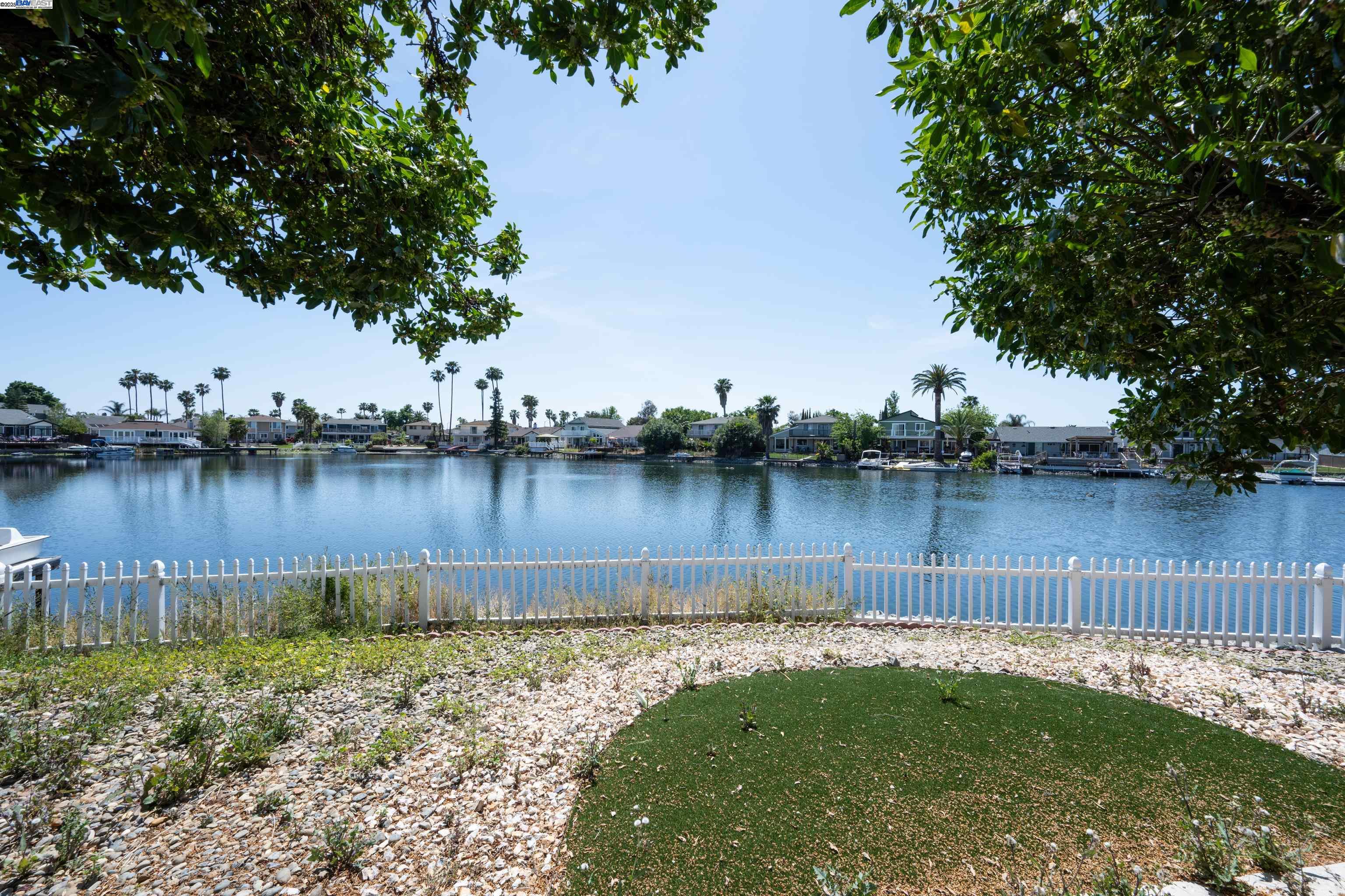 Detail Gallery Image 17 of 21 For 5514 Marlin Ct, Discovery Bay,  CA 94505 - 3 Beds | 2 Baths
