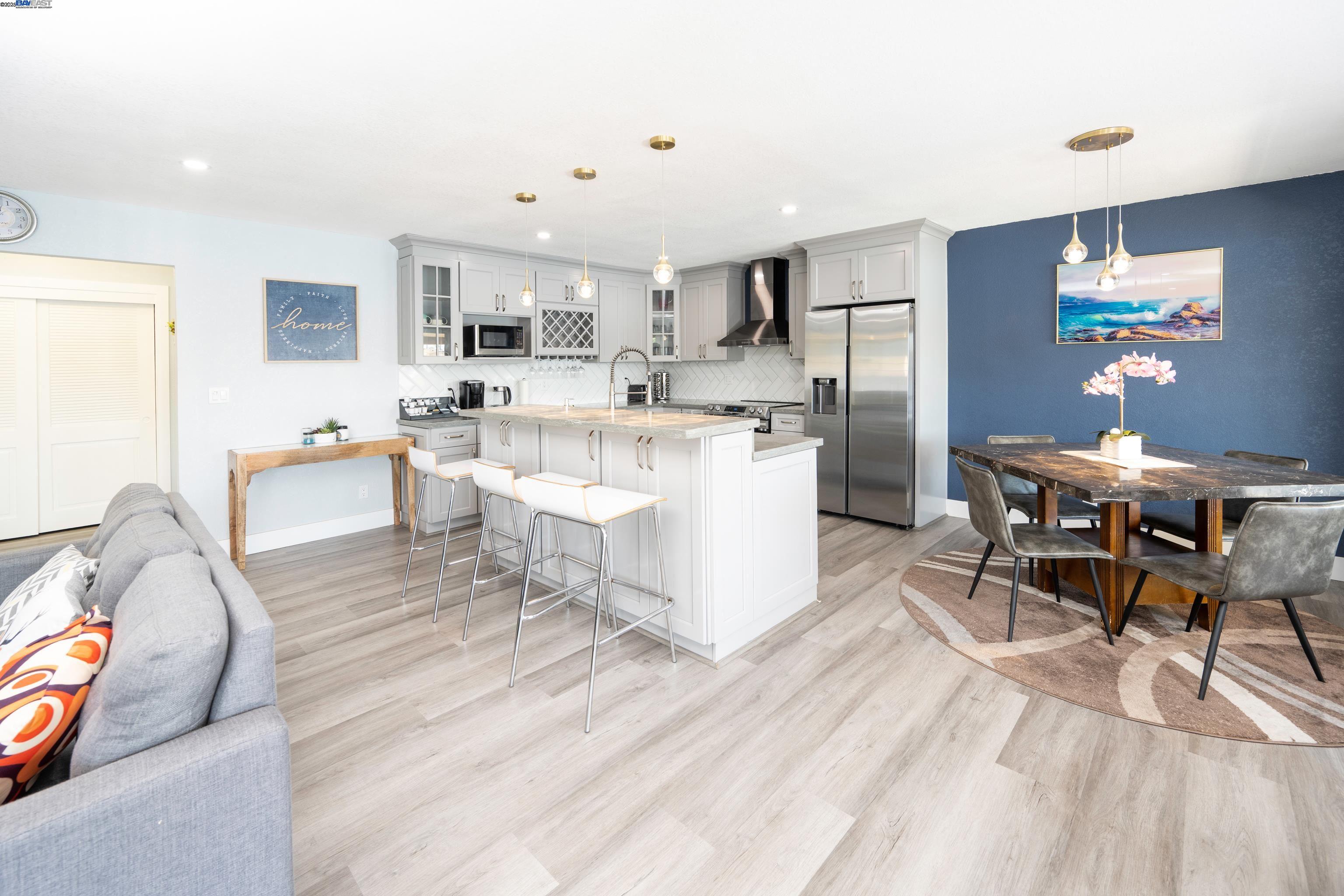 Detail Gallery Image 4 of 21 For 5514 Marlin Ct, Discovery Bay,  CA 94505 - 3 Beds | 2 Baths
