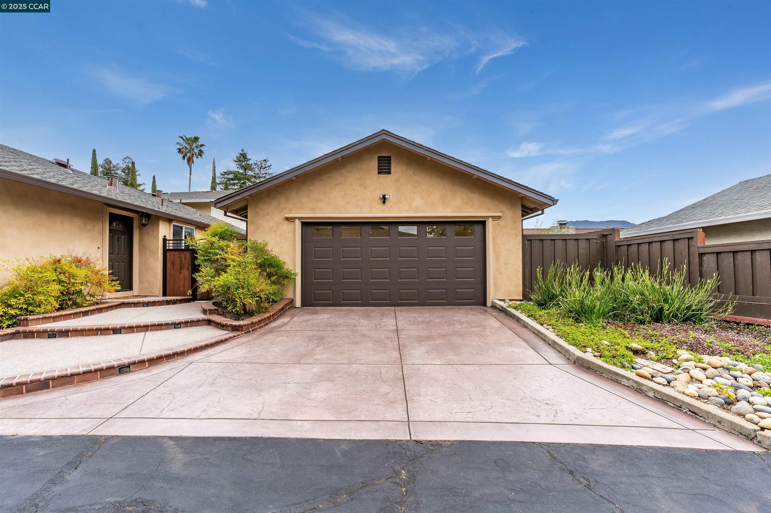 Detail Gallery Image 2 of 58 For 5588 Gonzalez Ct, Concord,  CA 94521 - 3 Beds | 2 Baths