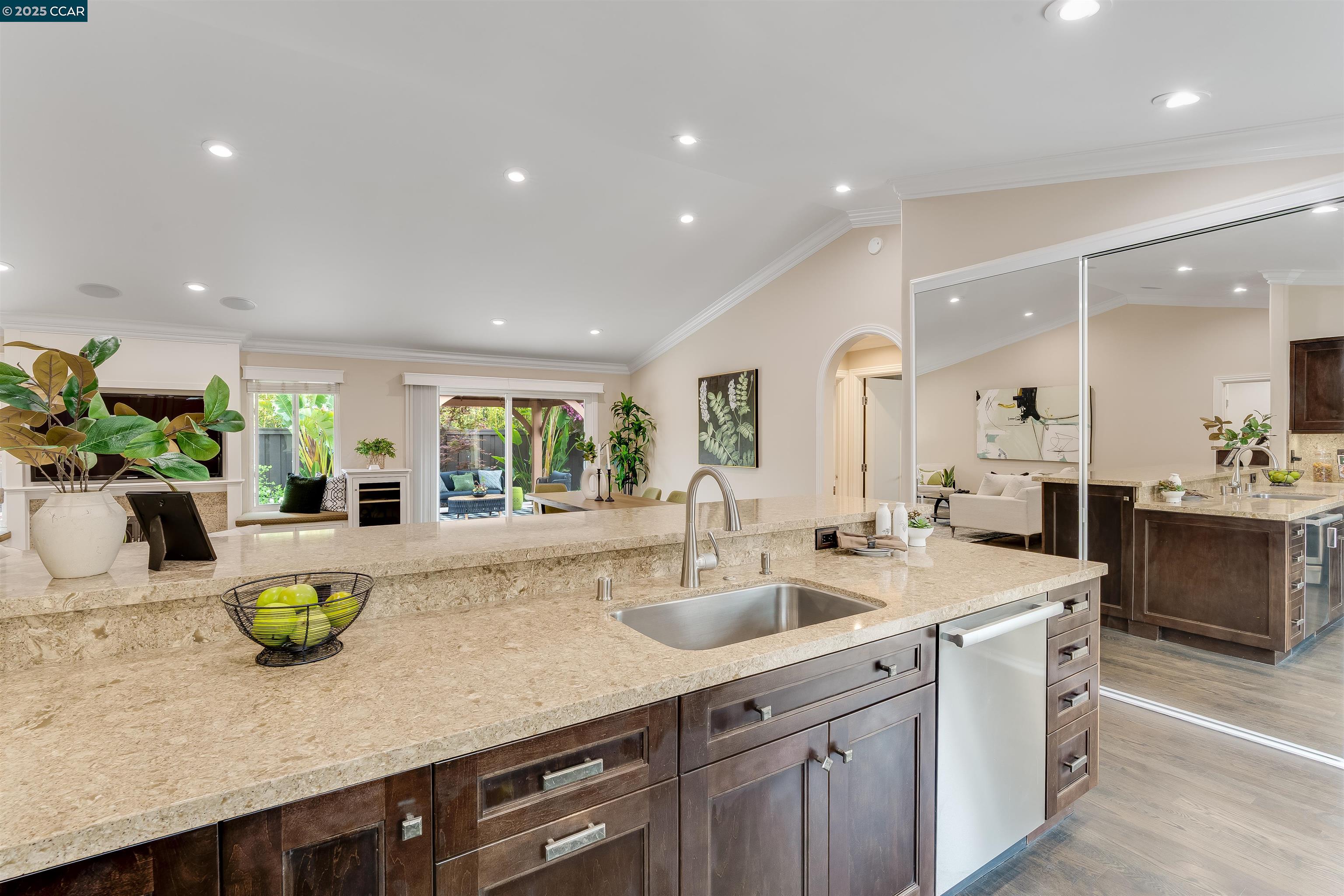 Detail Gallery Image 28 of 58 For 5588 Gonzalez Ct, Concord,  CA 94521 - 3 Beds | 2 Baths