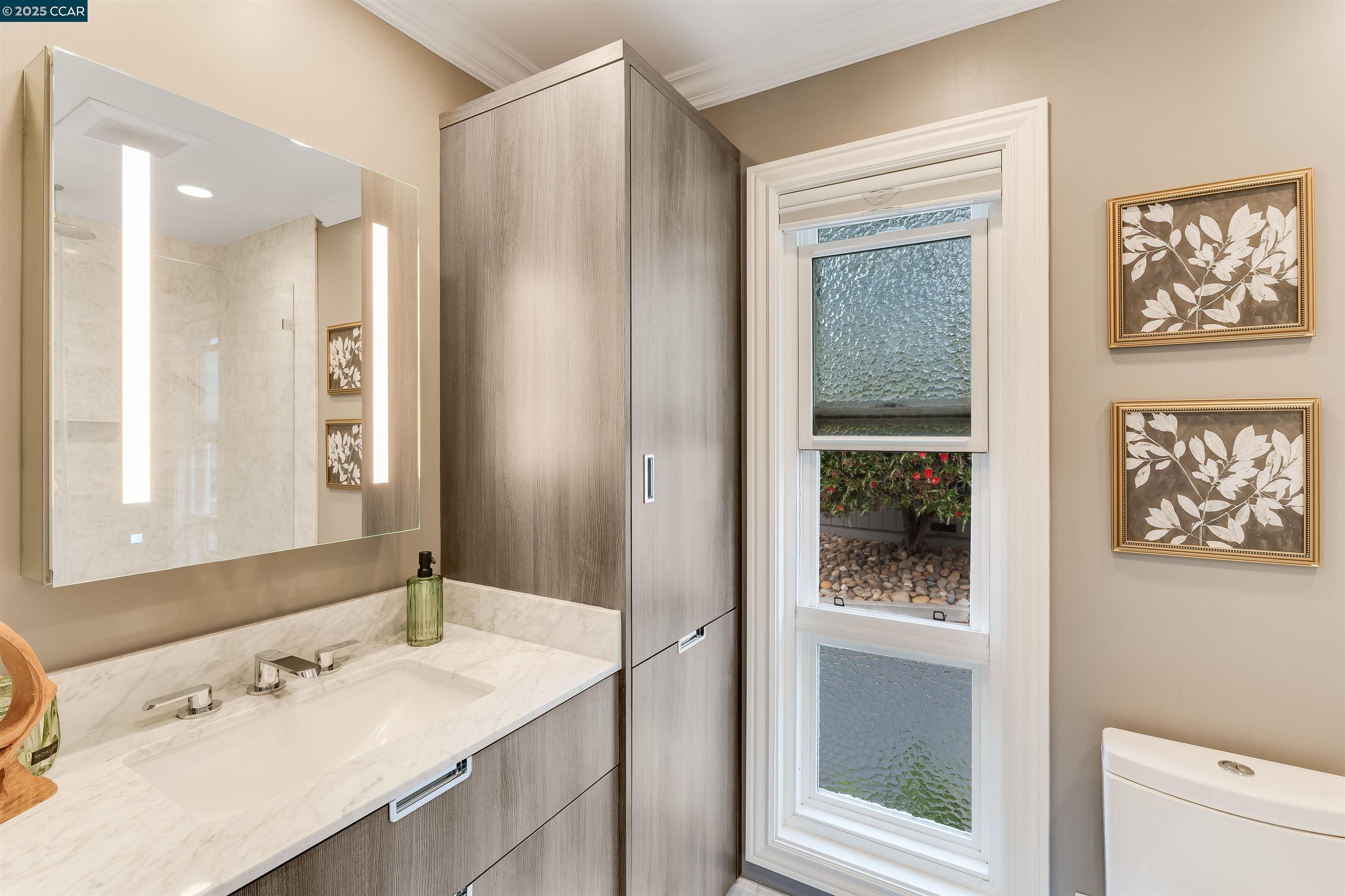 Detail Gallery Image 33 of 58 For 5588 Gonzalez Ct, Concord,  CA 94521 - 3 Beds | 2 Baths