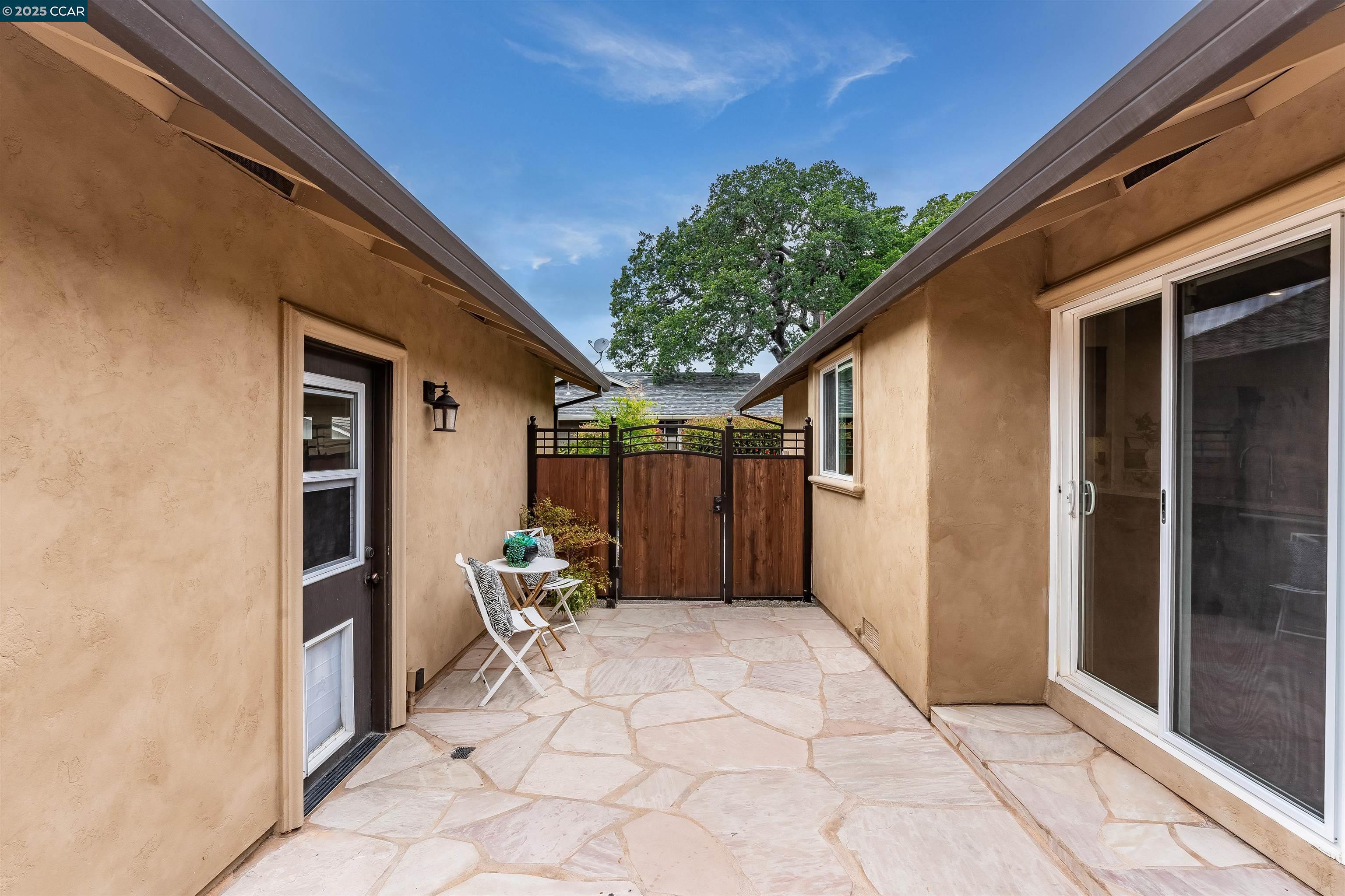 Detail Gallery Image 46 of 58 For 5588 Gonzalez Ct, Concord,  CA 94521 - 3 Beds | 2 Baths