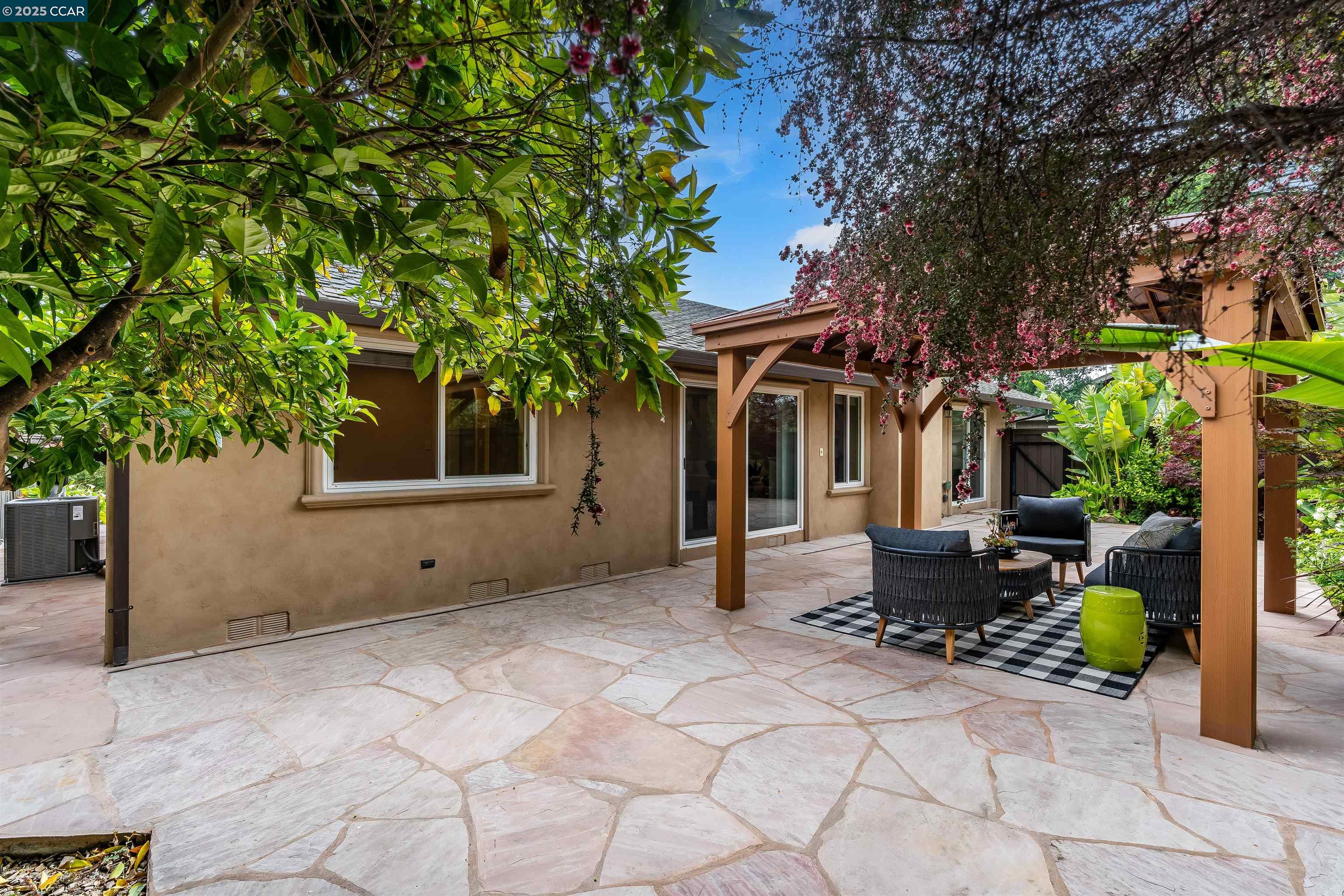 Detail Gallery Image 51 of 58 For 5588 Gonzalez Ct, Concord,  CA 94521 - 3 Beds | 2 Baths