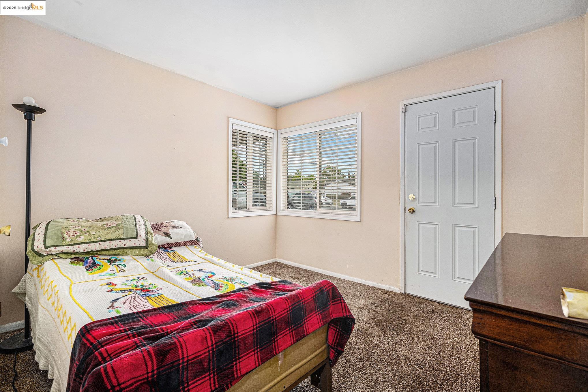 Detail Gallery Image 16 of 27 For 2135 Marsh Ave, Pittsburg,  CA 94565 - 3 Beds | 1/1 Baths