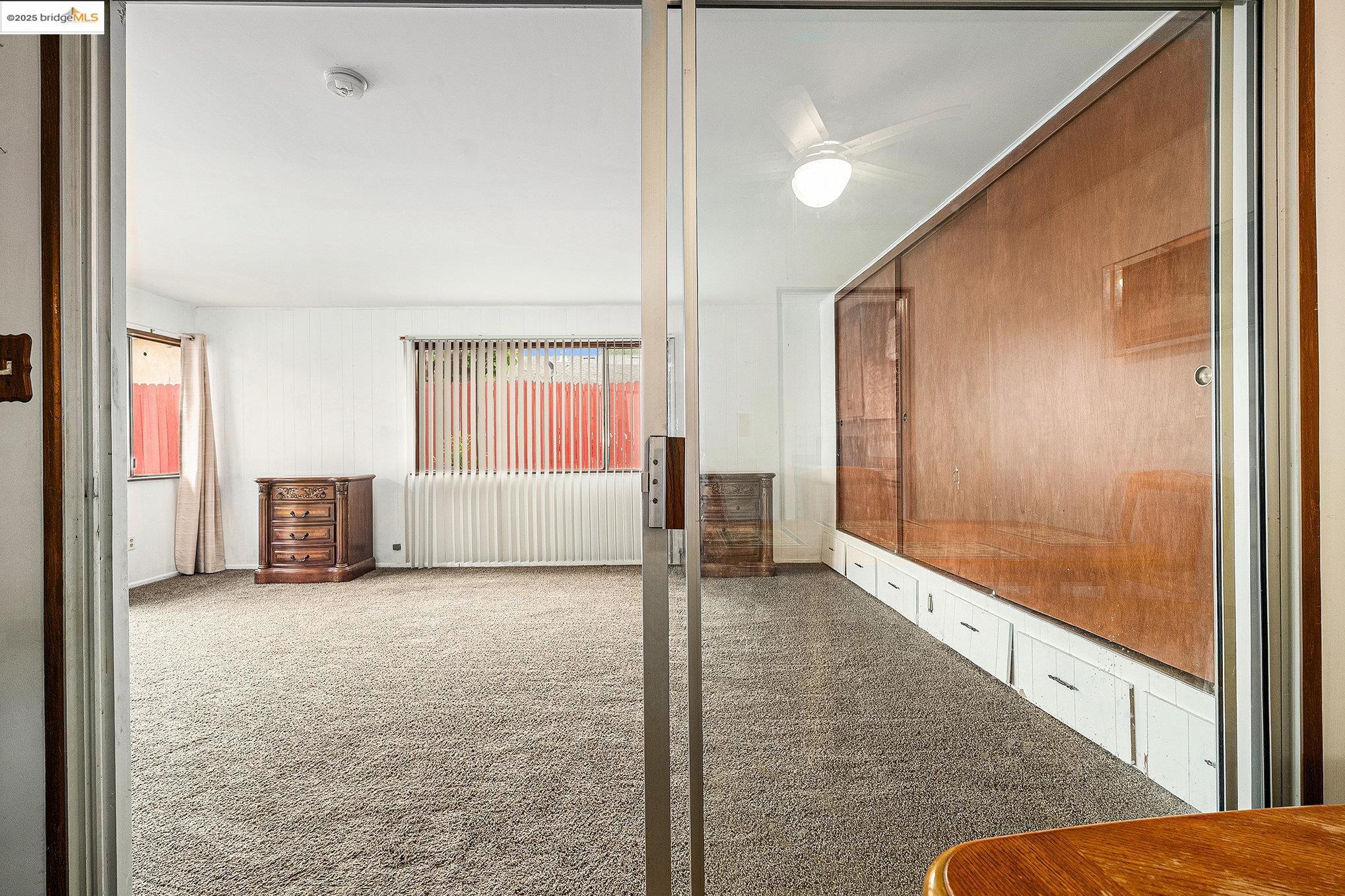 Detail Gallery Image 9 of 27 For 2135 Marsh Ave, Pittsburg,  CA 94565 - 3 Beds | 1/1 Baths