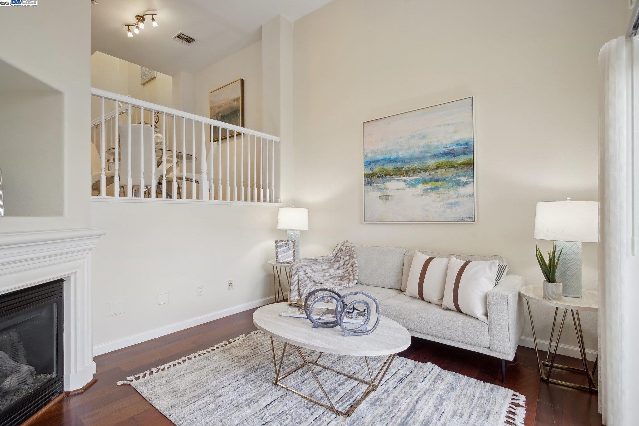 More Details about MLS # 41095427 : 3240 MAGUIRE WAY # 108
