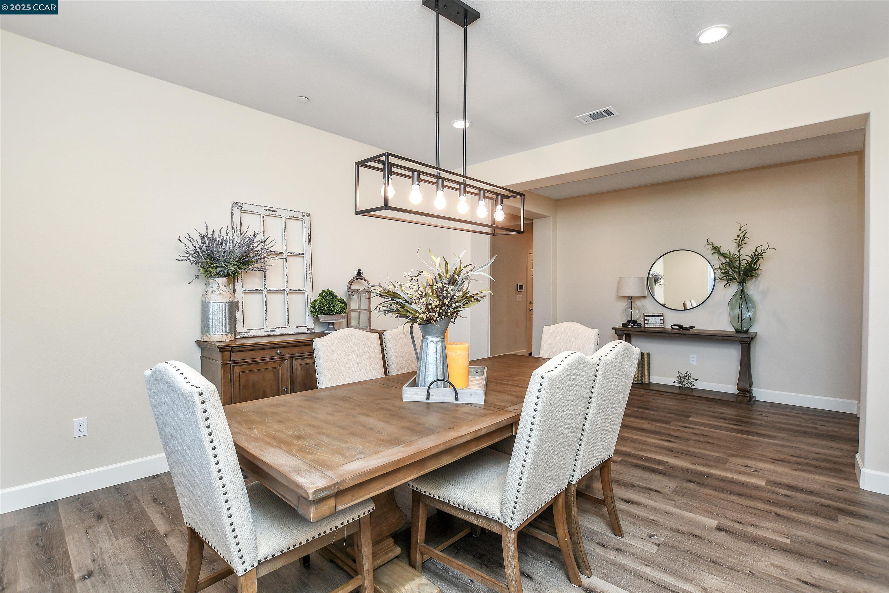 Detail Gallery Image 15 of 46 For 5420 Promontory Way, Antioch,  CA 94531 - 4 Beds | 3/1 Baths