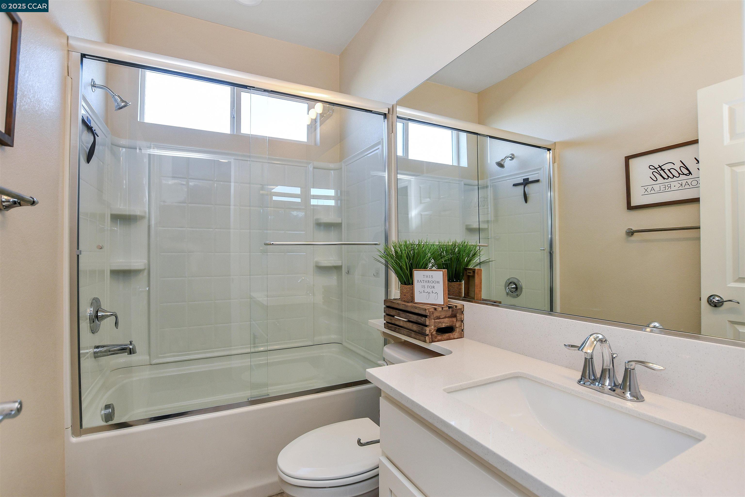 Detail Gallery Image 19 of 46 For 5420 Promontory Way, Antioch,  CA 94531 - 4 Beds | 3/1 Baths