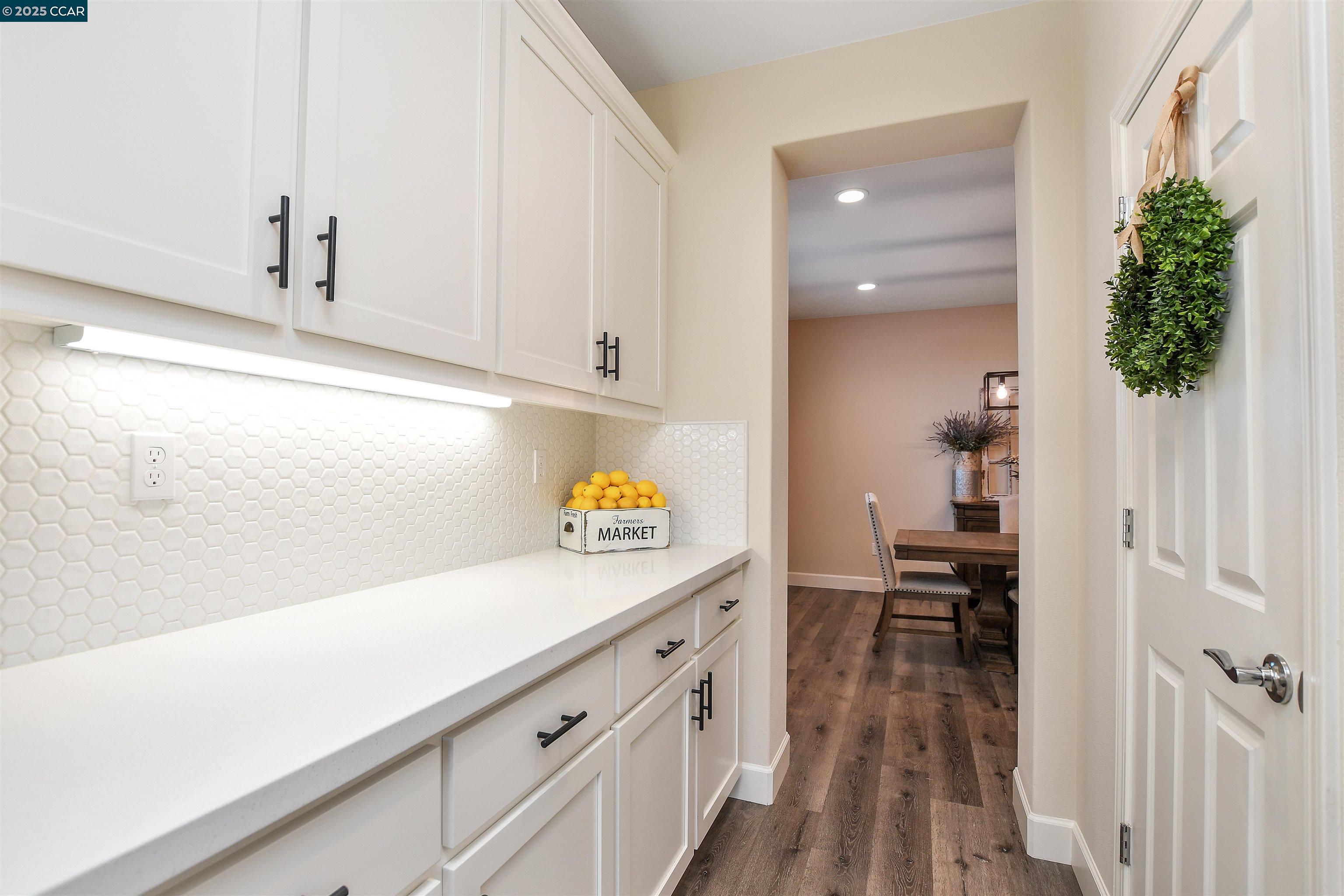 Detail Gallery Image 10 of 46 For 5420 Promontory Way, Antioch,  CA 94531 - 4 Beds | 3/1 Baths