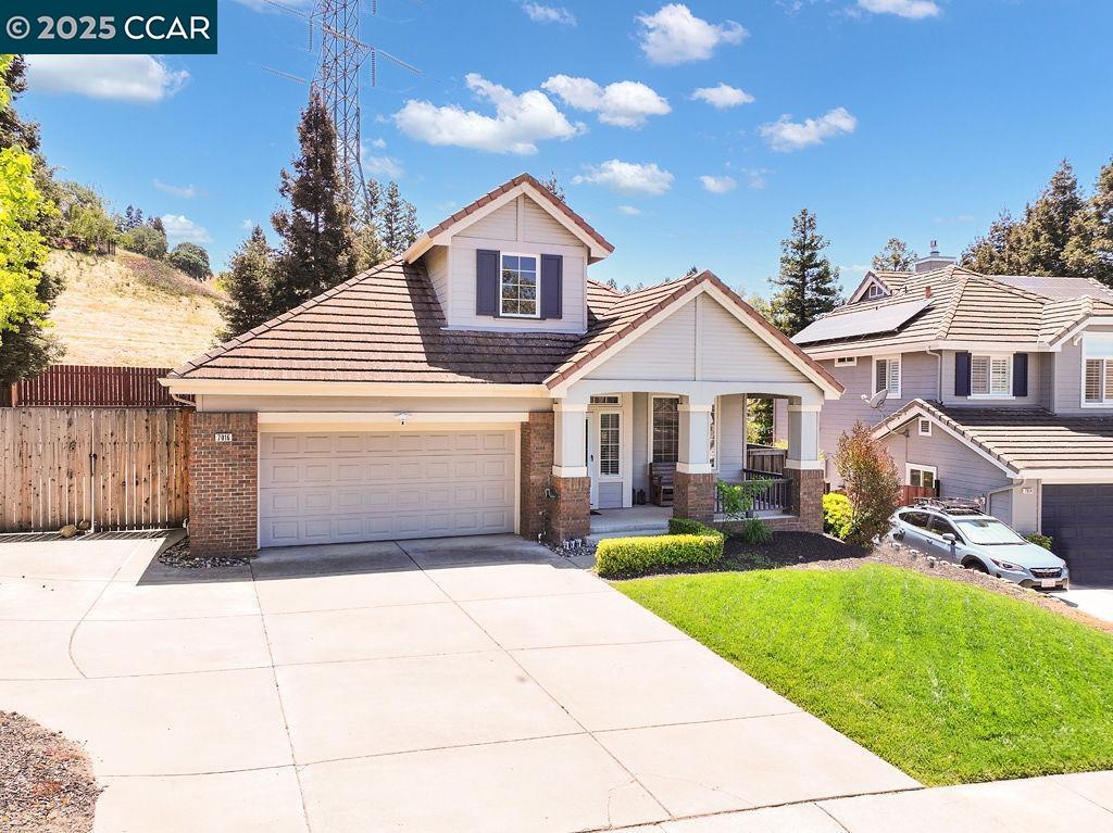 Detail Gallery Image 2 of 32 For 7016 Molluk Way, Clayton,  CA 94517 - 3 Beds | 2 Baths