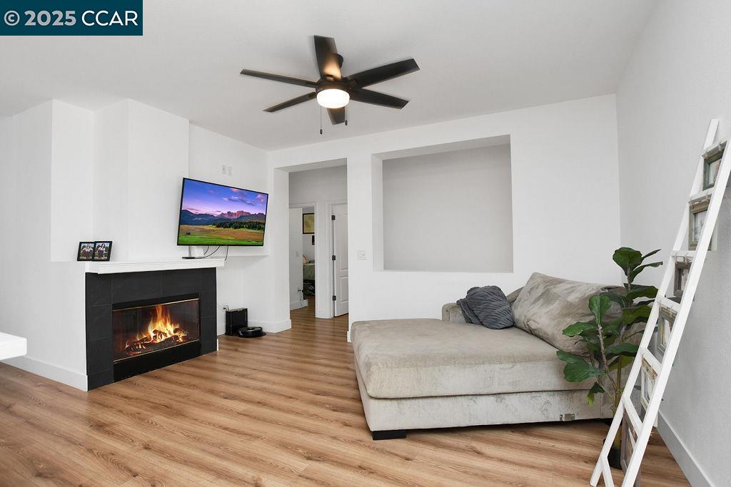 Detail Gallery Image 15 of 32 For 7016 Molluk Way, Clayton,  CA 94517 - 3 Beds | 2 Baths