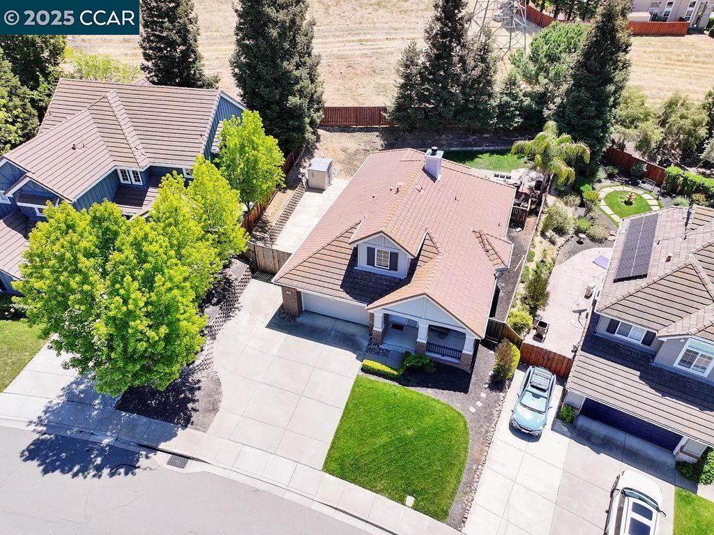 Detail Gallery Image 31 of 32 For 7016 Molluk Way, Clayton,  CA 94517 - 3 Beds | 2 Baths