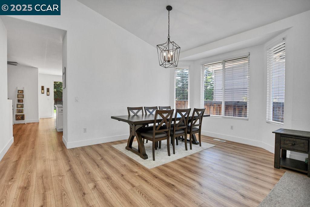 Detail Gallery Image 8 of 32 For 7016 Molluk Way, Clayton,  CA 94517 - 3 Beds | 2 Baths