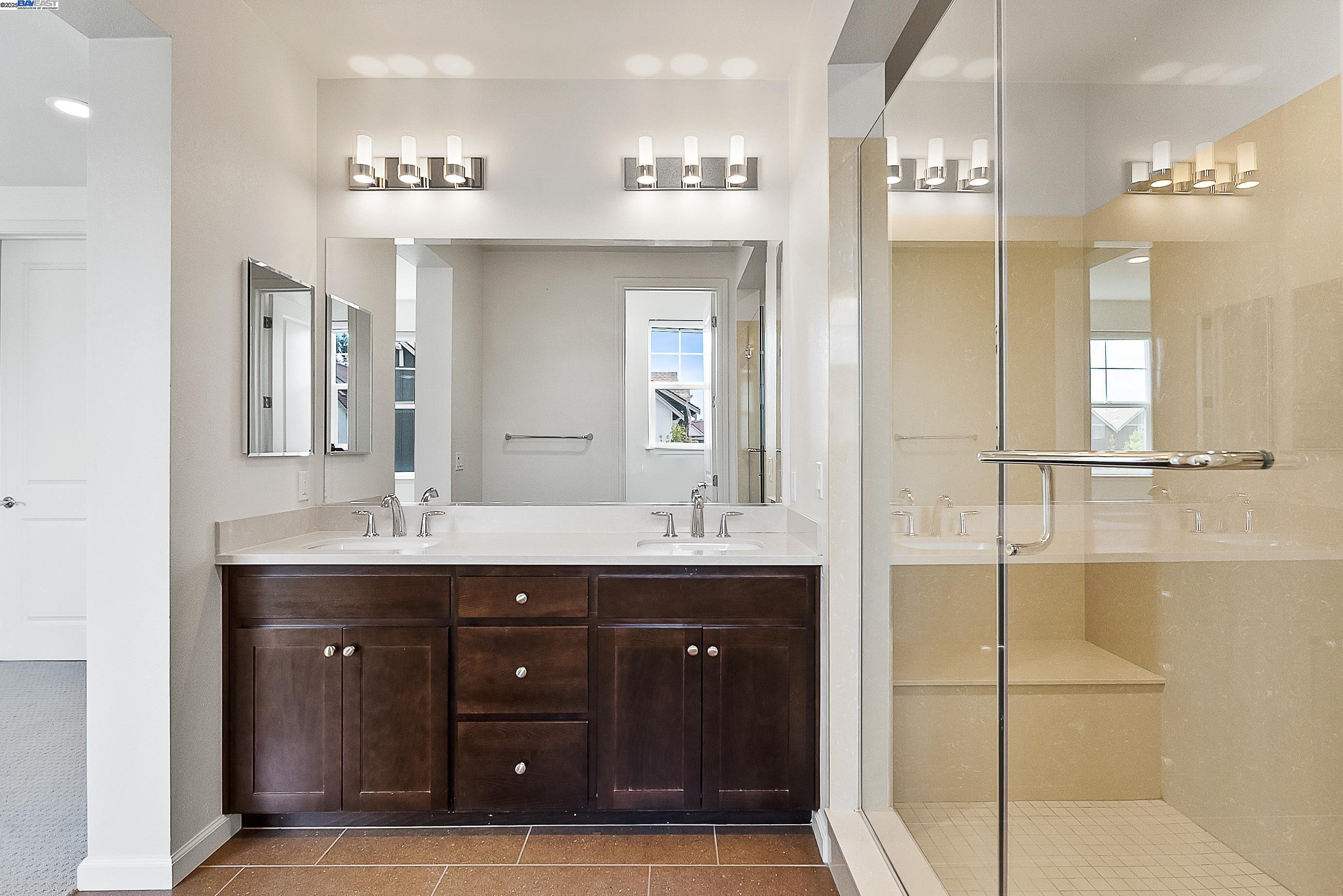Detail Gallery Image 18 of 30 For 2030 Central Pkwy, Dublin,  CA 94568 - 2 Beds | 2/1 Baths