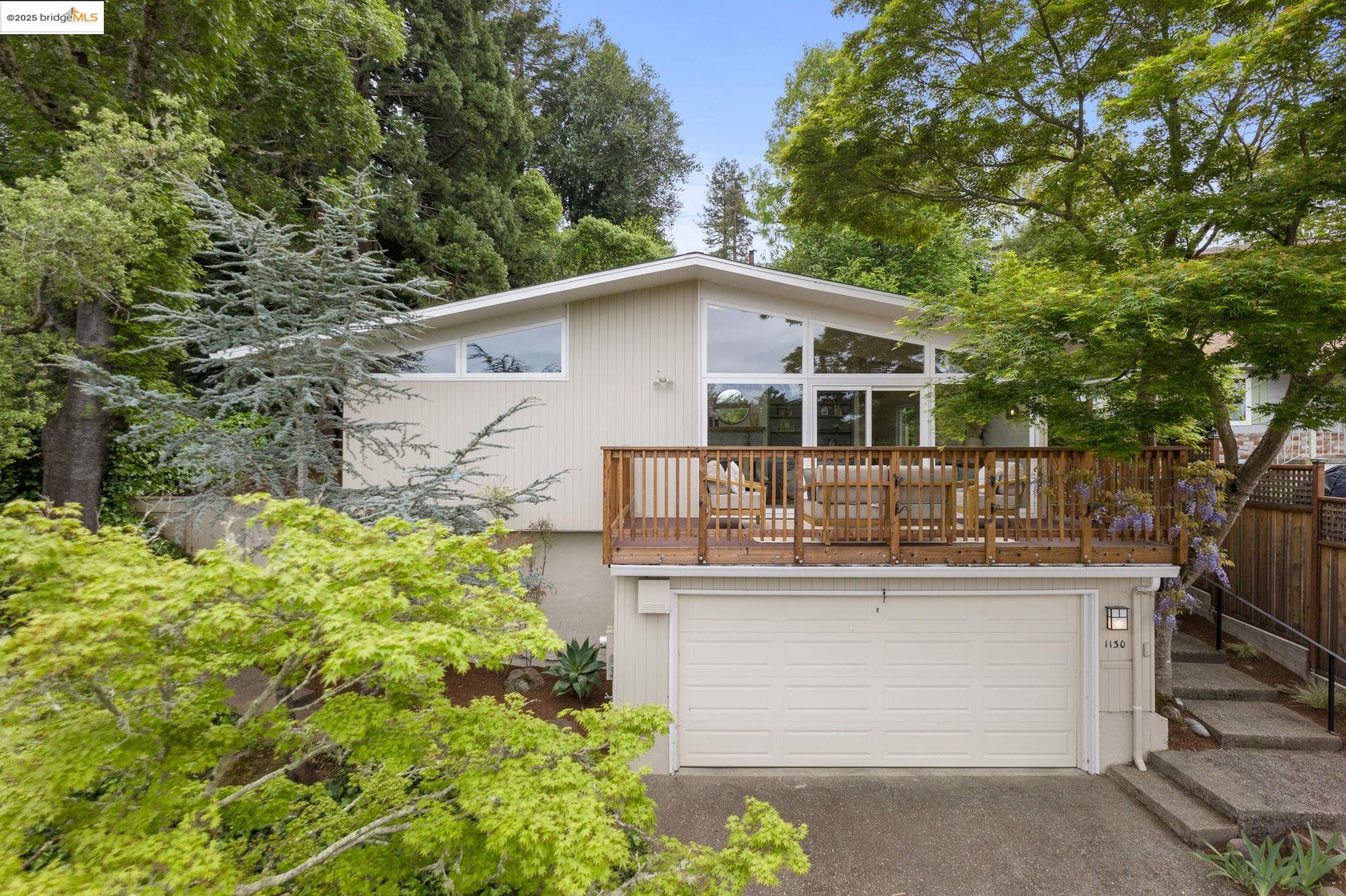 Detail Gallery Image 1 of 1 For 1130 Woodside Rd, Berkeley,  CA 94708 - 4 Beds | 2 Baths