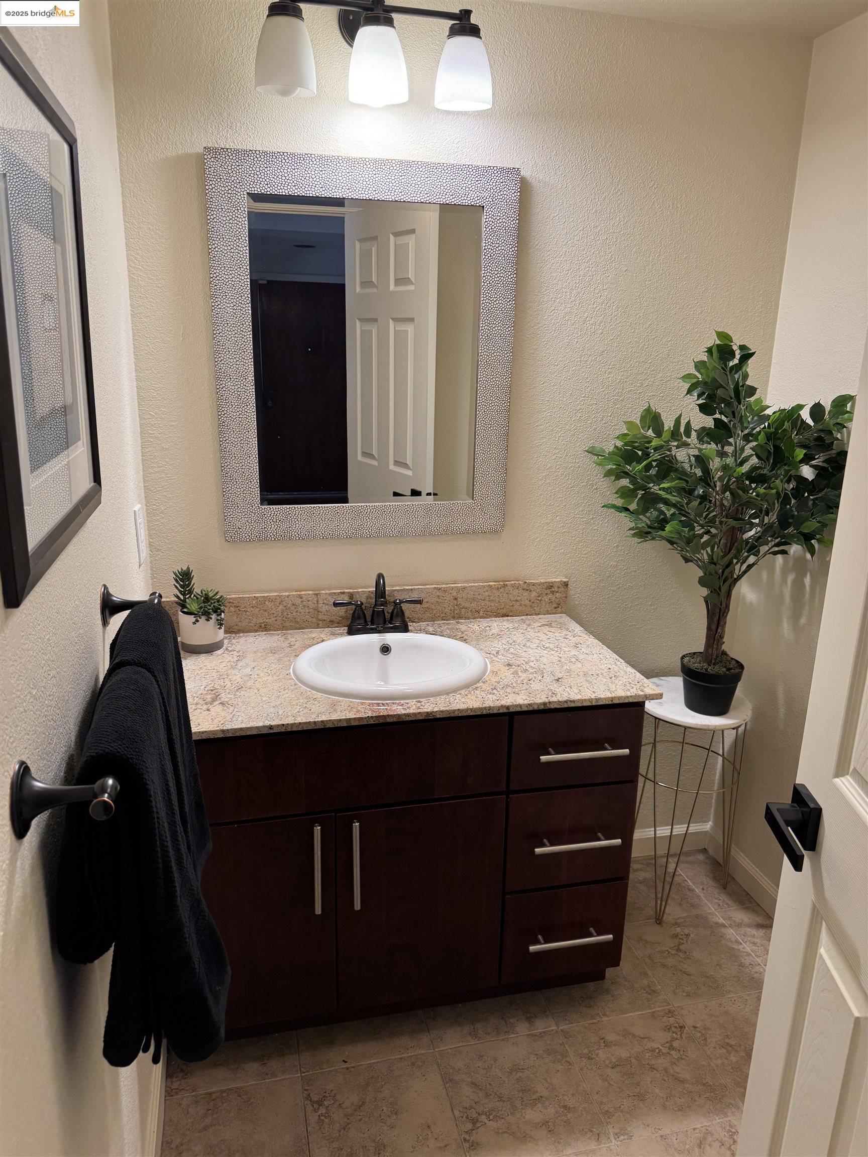 Detail Gallery Image 18 of 40 For 14415 Seagate Drive, San Leandro,  CA 94577-6405 - 3 Beds | 2/1 Baths