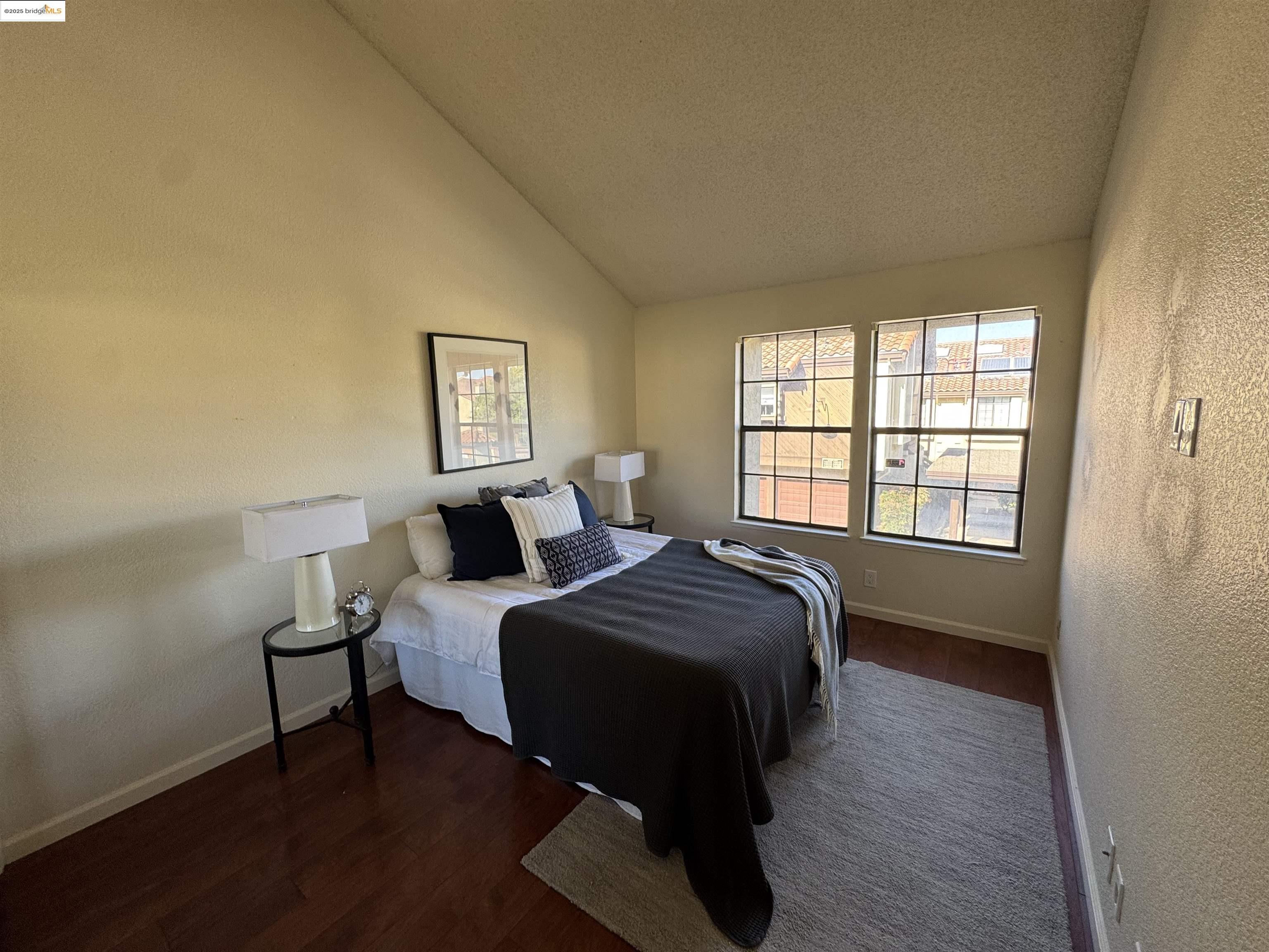 Detail Gallery Image 23 of 40 For 14415 Seagate Drive, San Leandro,  CA 94577-6405 - 3 Beds | 2/1 Baths