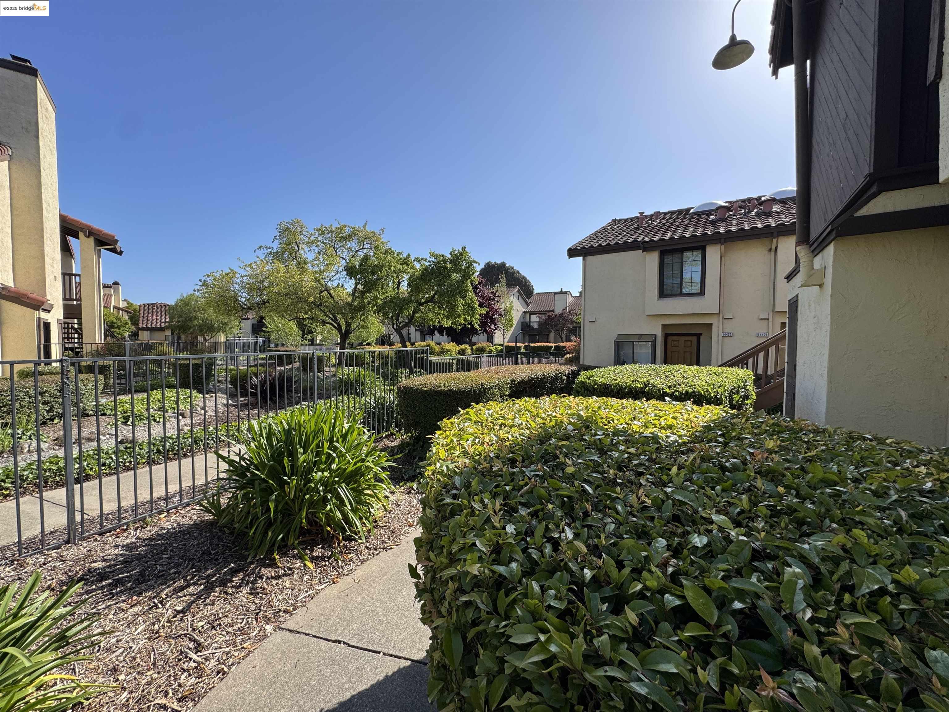 Detail Gallery Image 35 of 40 For 14415 Seagate Drive, San Leandro,  CA 94577-6405 - 3 Beds | 2/1 Baths