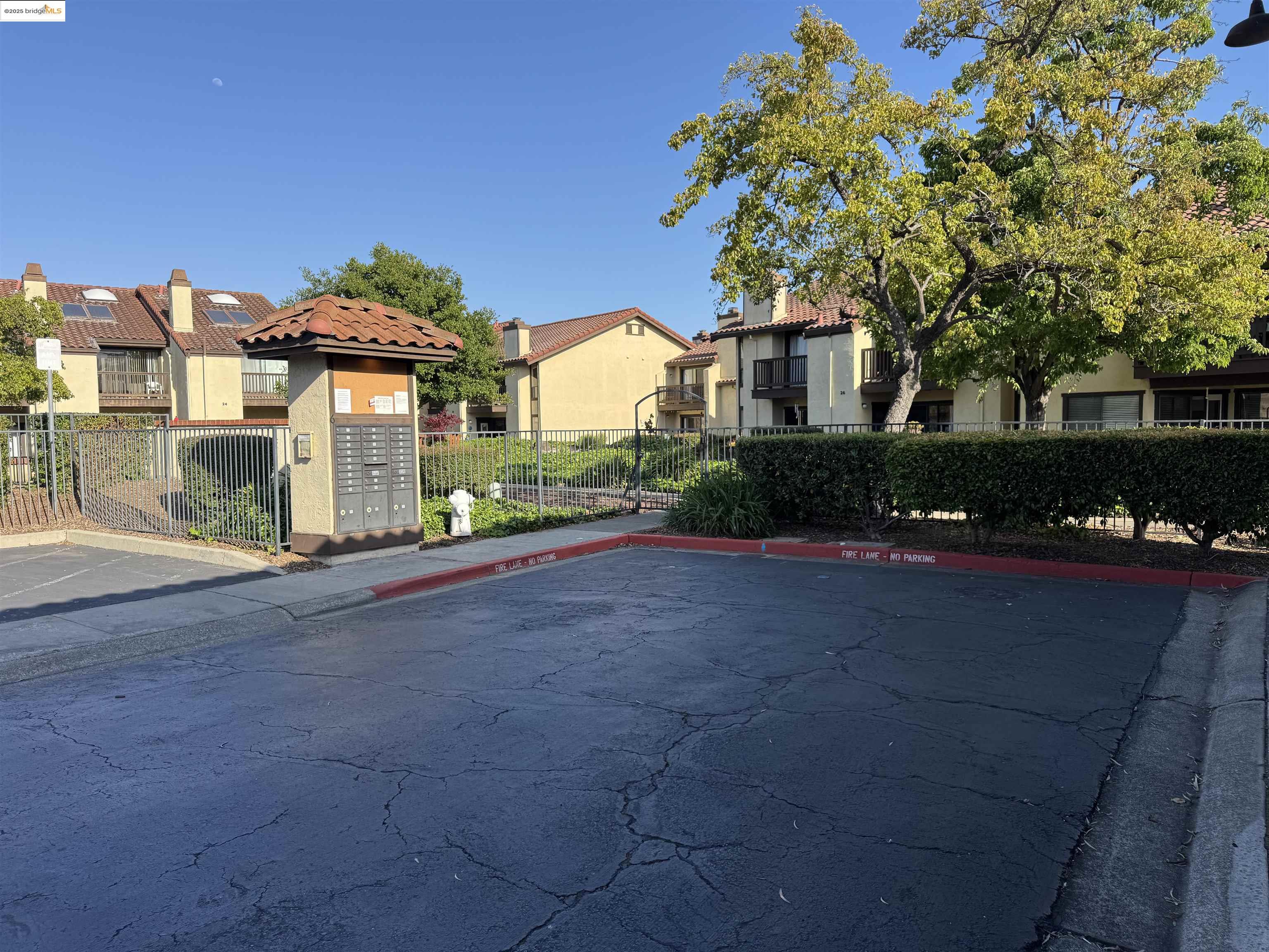 Detail Gallery Image 37 of 40 For 14415 Seagate Drive, San Leandro,  CA 94577-6405 - 3 Beds | 2/1 Baths