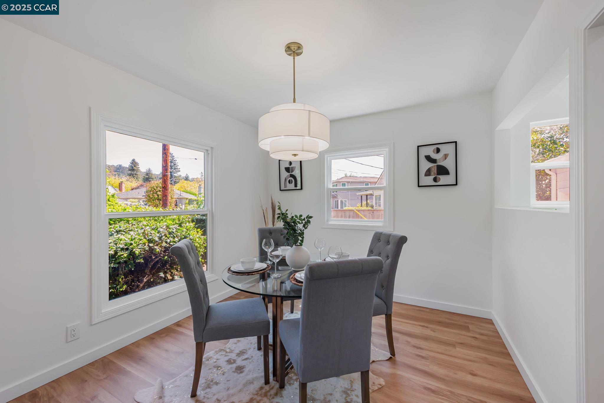 Detail Gallery Image 13 of 47 For 3056 Roxbury Ave, Oakland,  CA 94605 - 3 Beds | 1/1 Baths