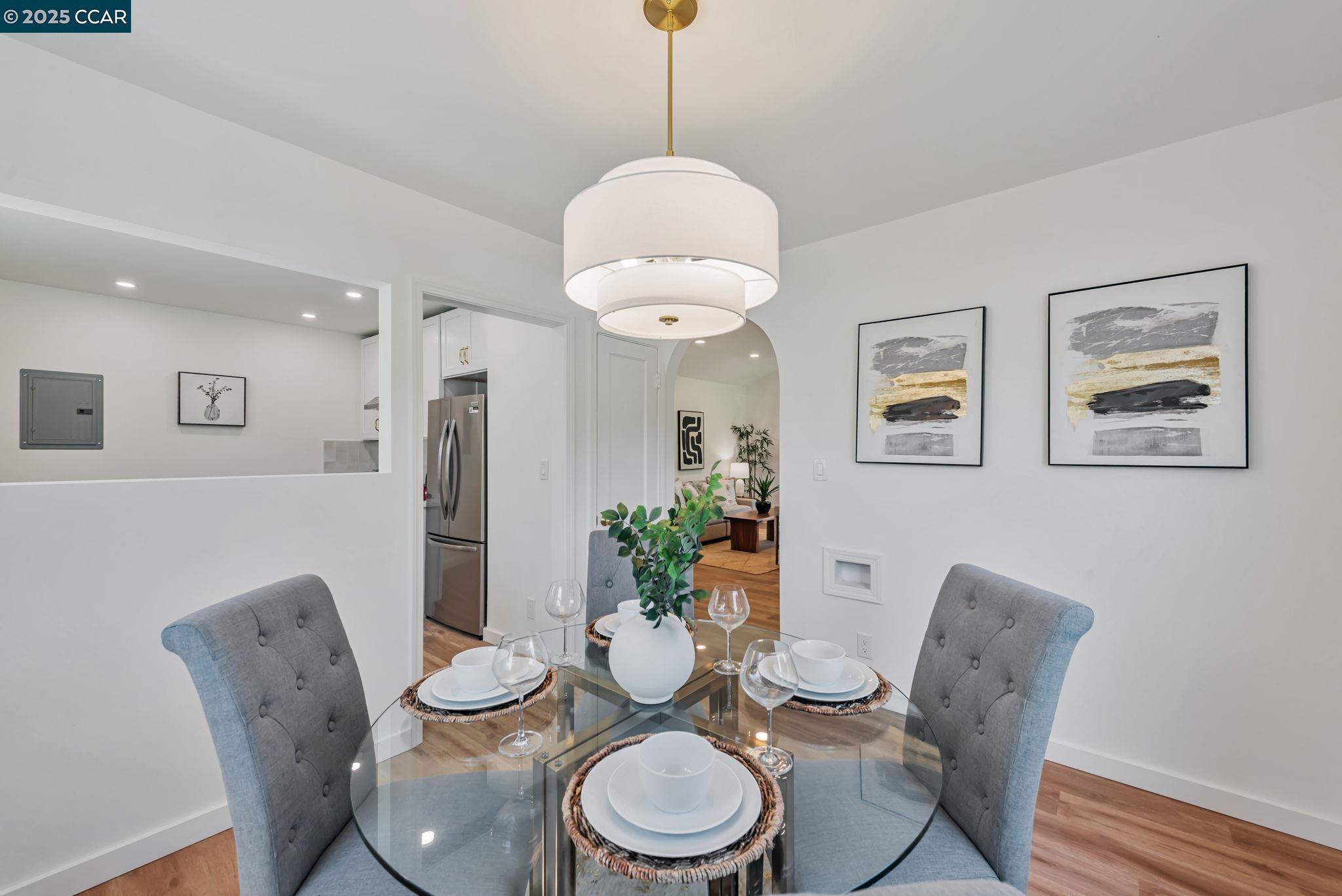 Detail Gallery Image 15 of 47 For 3056 Roxbury Ave, Oakland,  CA 94605 - 3 Beds | 1/1 Baths