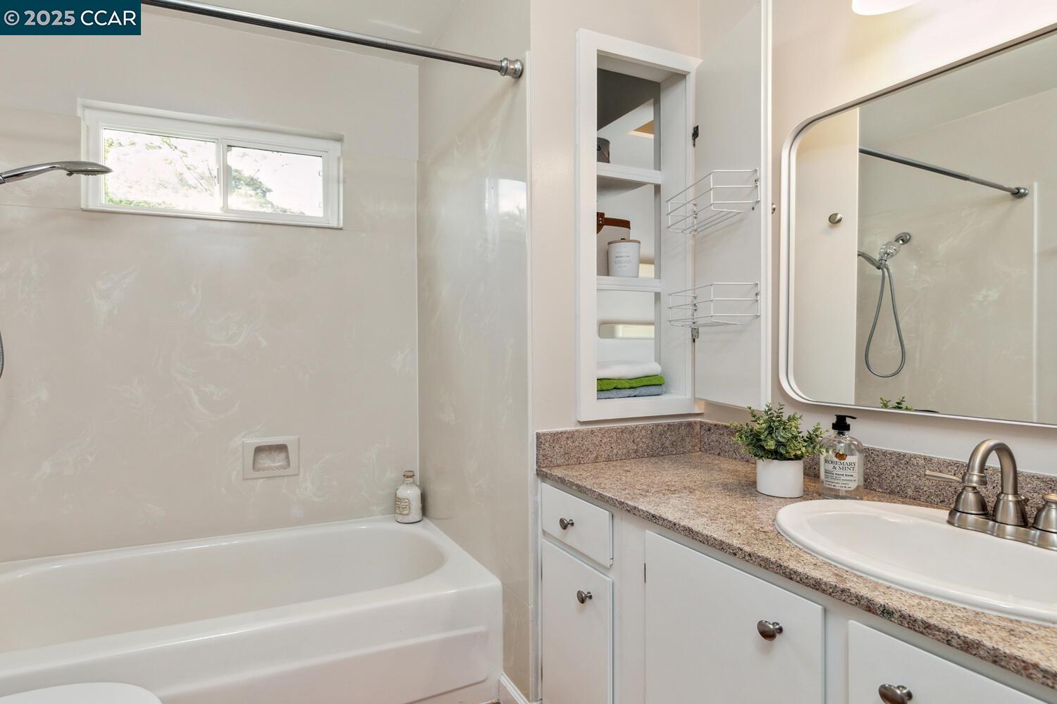 Photo #17: 41095439 Listing: Photo #17