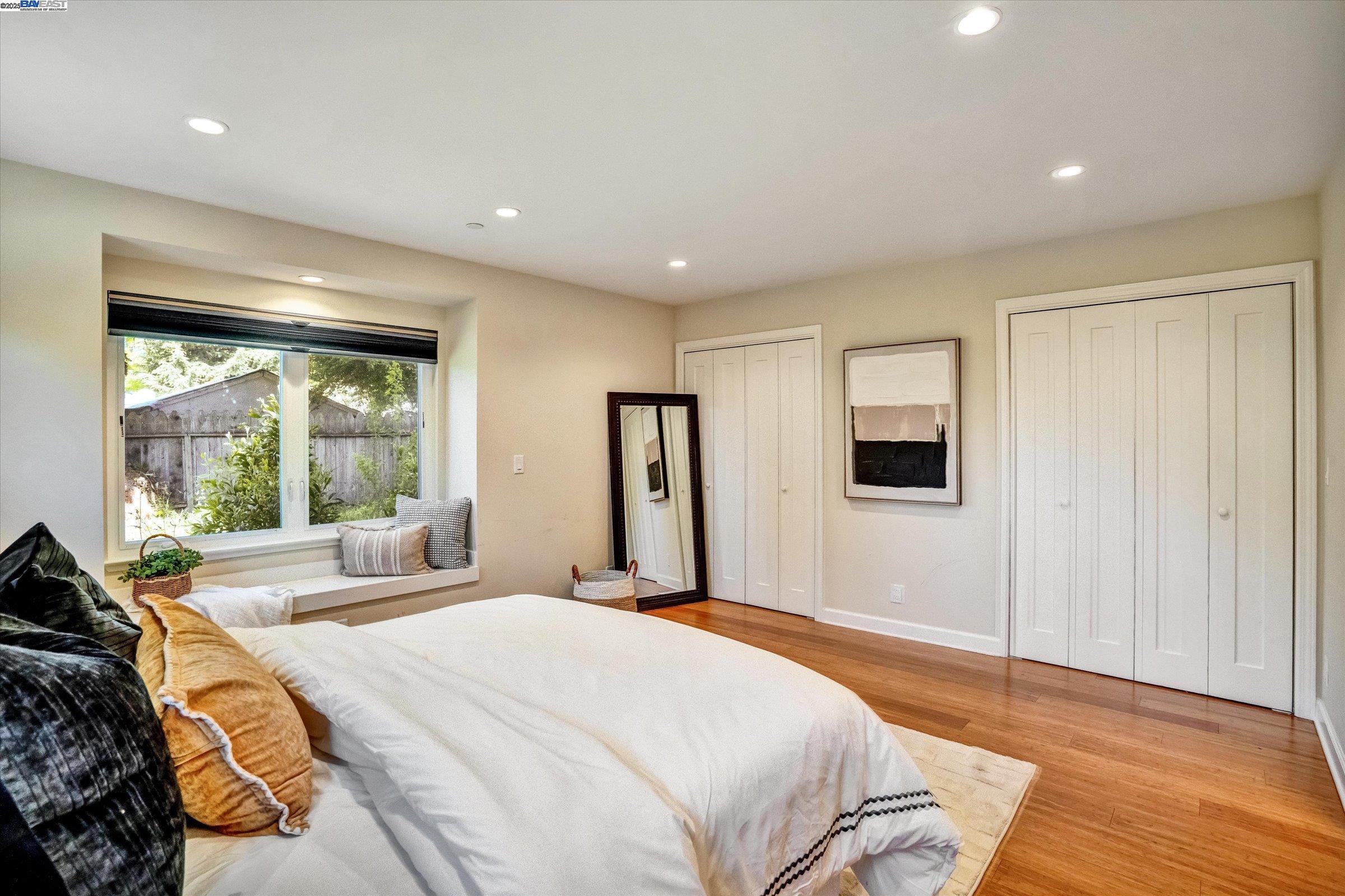 Detail Gallery Image 15 of 22 For 1251 Madera Ave, Menlo Park,  CA 94025 - 3 Beds | 2 Baths