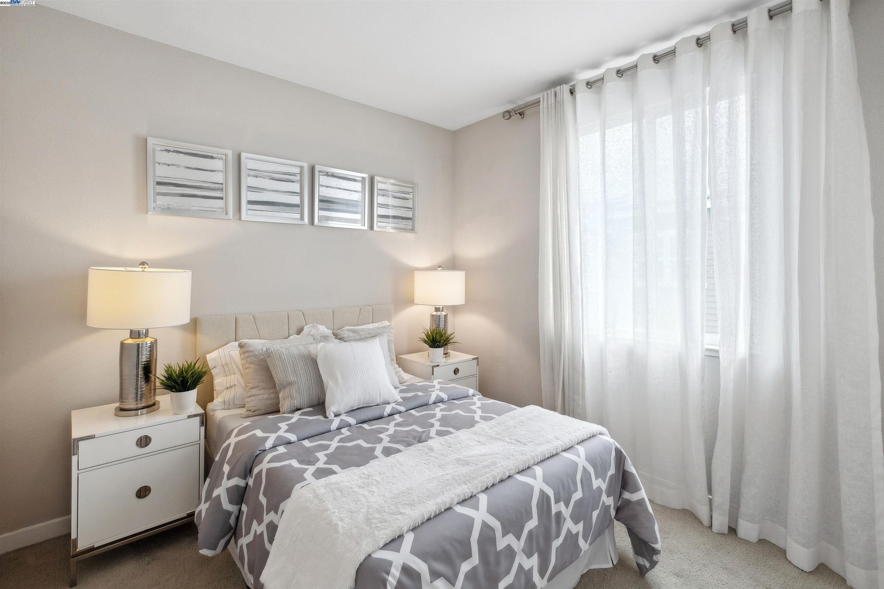 Detail Gallery Image 23 of 33 For 50 Tidal Way, San Mateo,  CA 94401-0000 - 3 Beds | 2/1 Baths