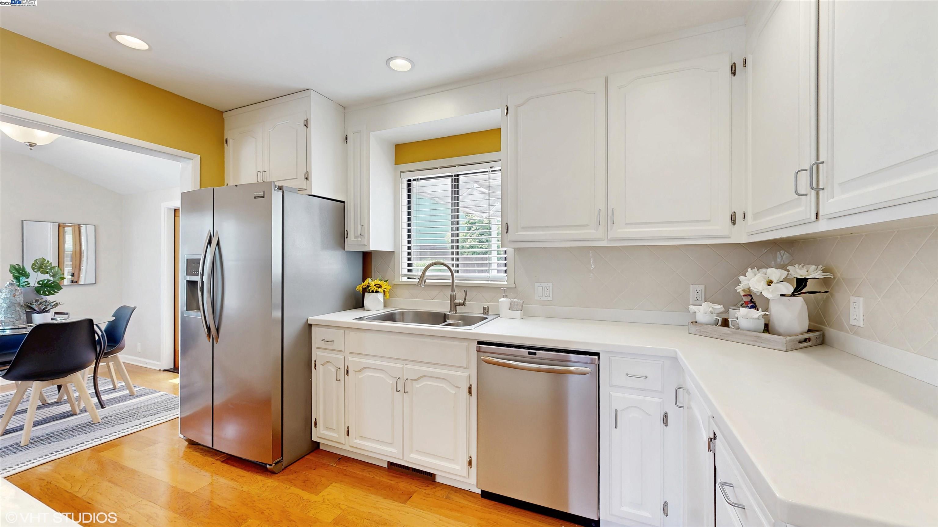 property-img