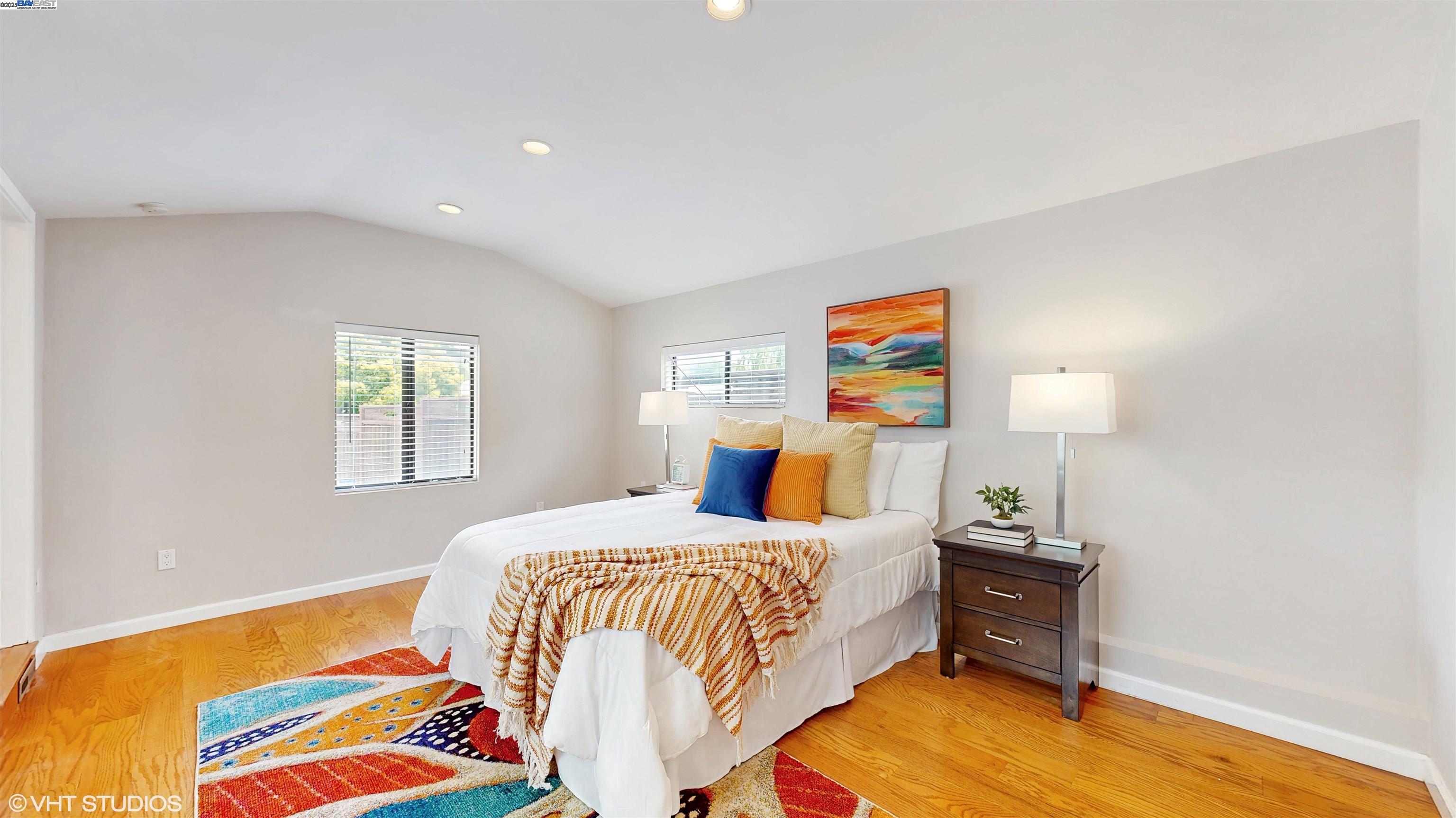 property-img