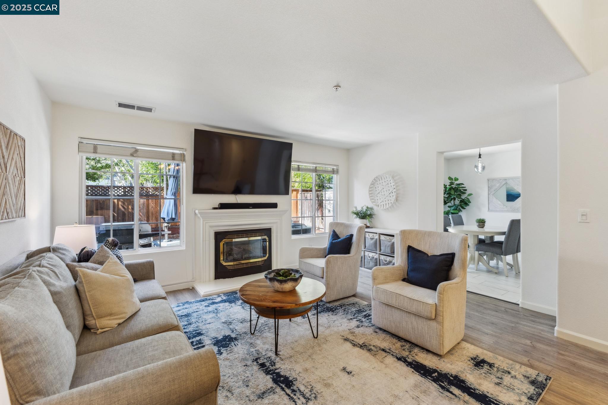 Detail Gallery Image 14 of 51 For 1810 Corte Cava, Livermore,  CA 94551 - 3 Beds | 2/1 Baths