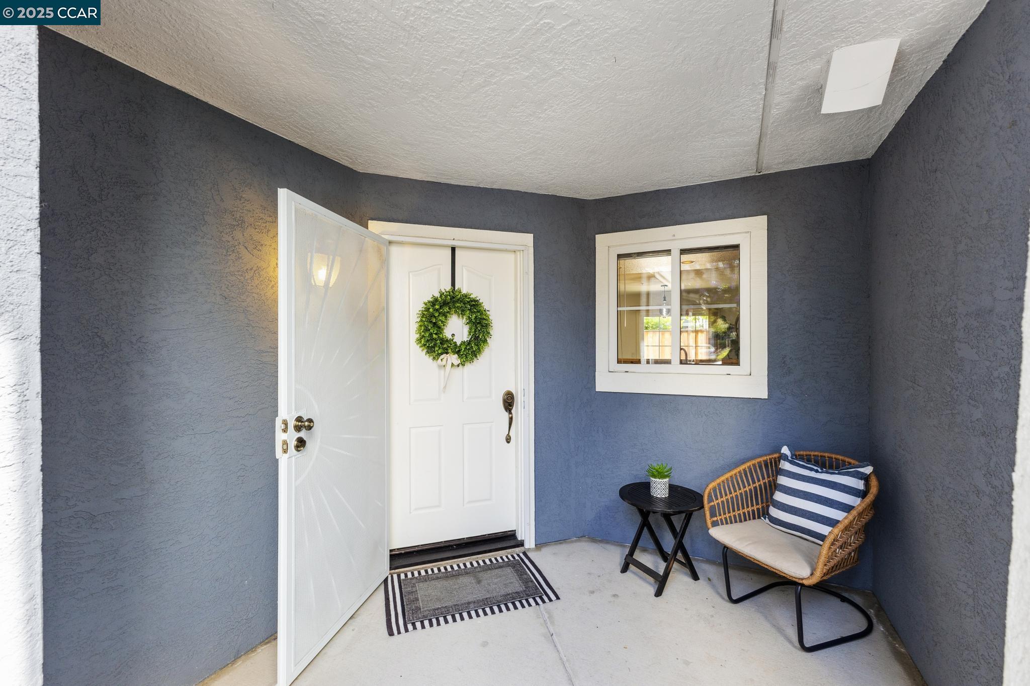 Detail Gallery Image 4 of 51 For 1810 Corte Cava, Livermore,  CA 94551 - 3 Beds | 2/1 Baths