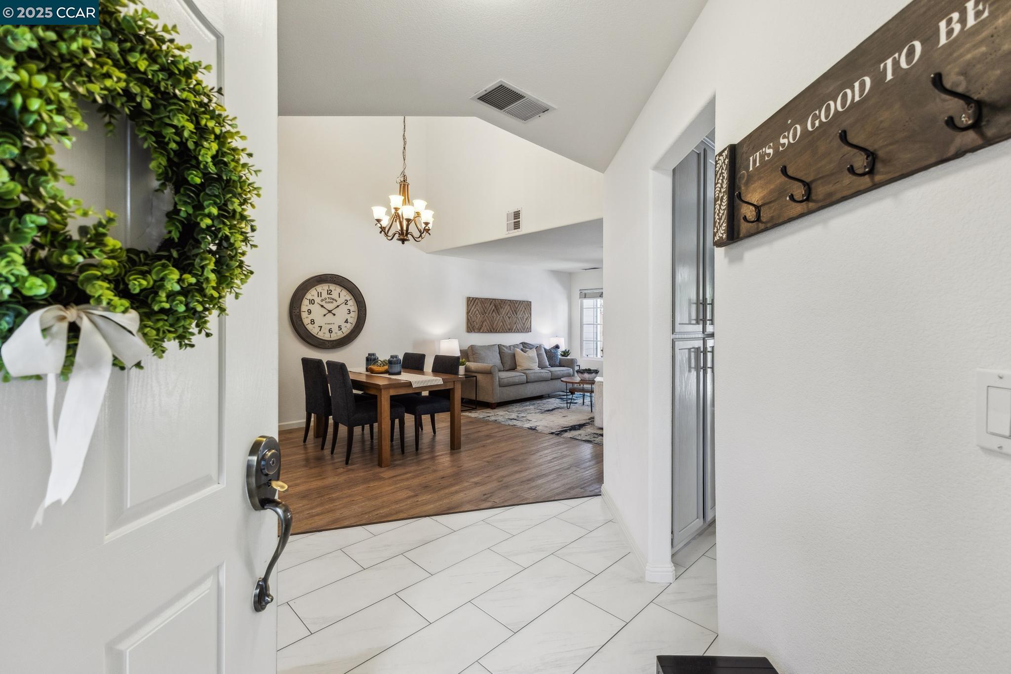 Detail Gallery Image 6 of 51 For 1810 Corte Cava, Livermore,  CA 94551 - 3 Beds | 2/1 Baths
