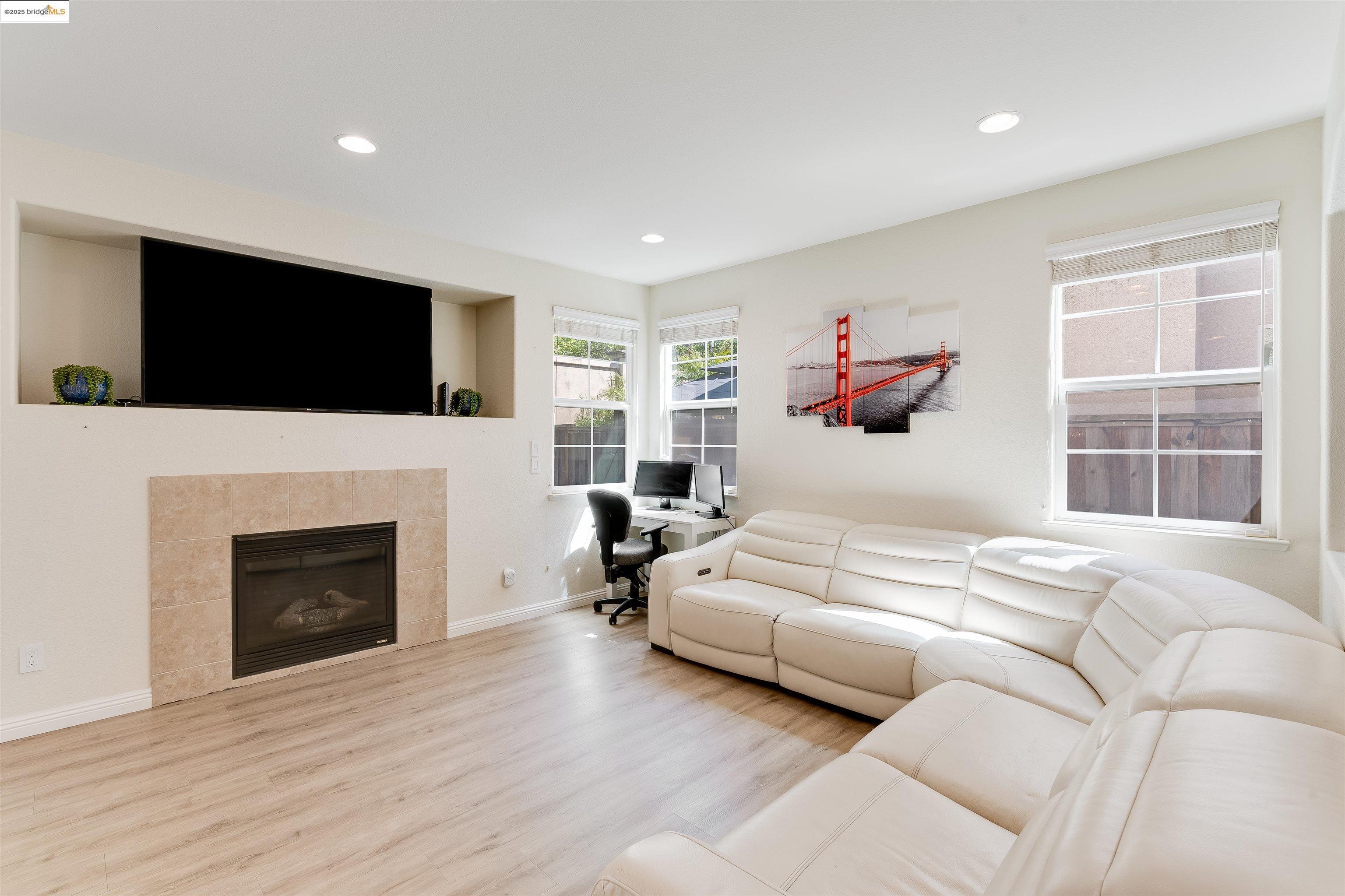 Detail Gallery Image 13 of 56 For 569 Primitivo Ct, Fairfield,  CA 94534 - 4 Beds | 2/1 Baths