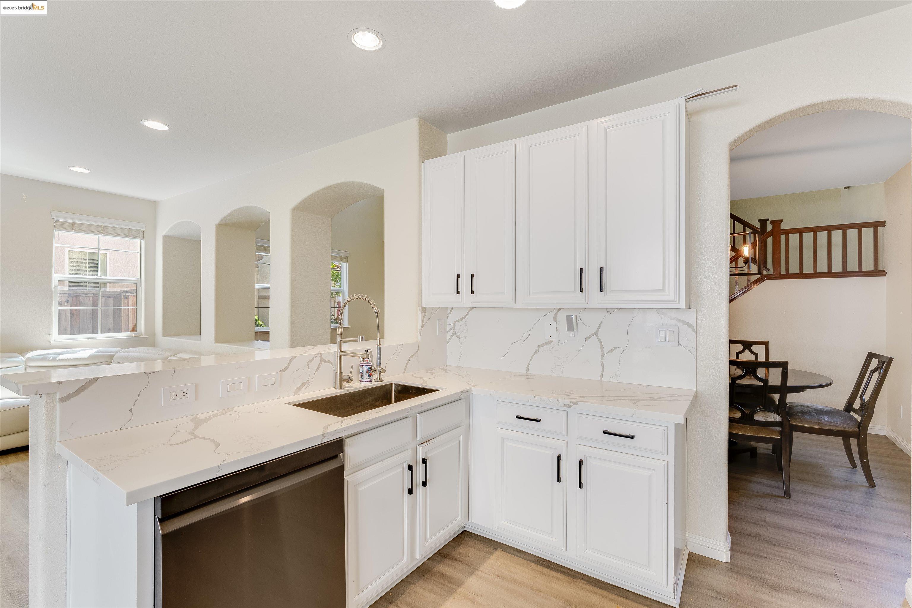 Detail Gallery Image 18 of 56 For 569 Primitivo Ct, Fairfield,  CA 94534 - 4 Beds | 2/1 Baths
