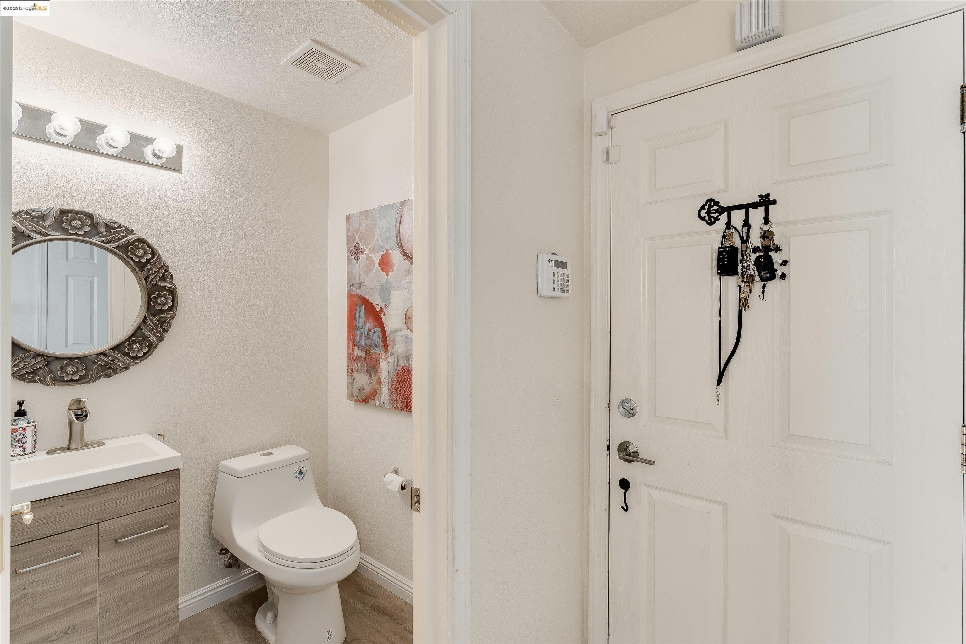 Detail Gallery Image 22 of 56 For 569 Primitivo Ct, Fairfield,  CA 94534 - 4 Beds | 2/1 Baths
