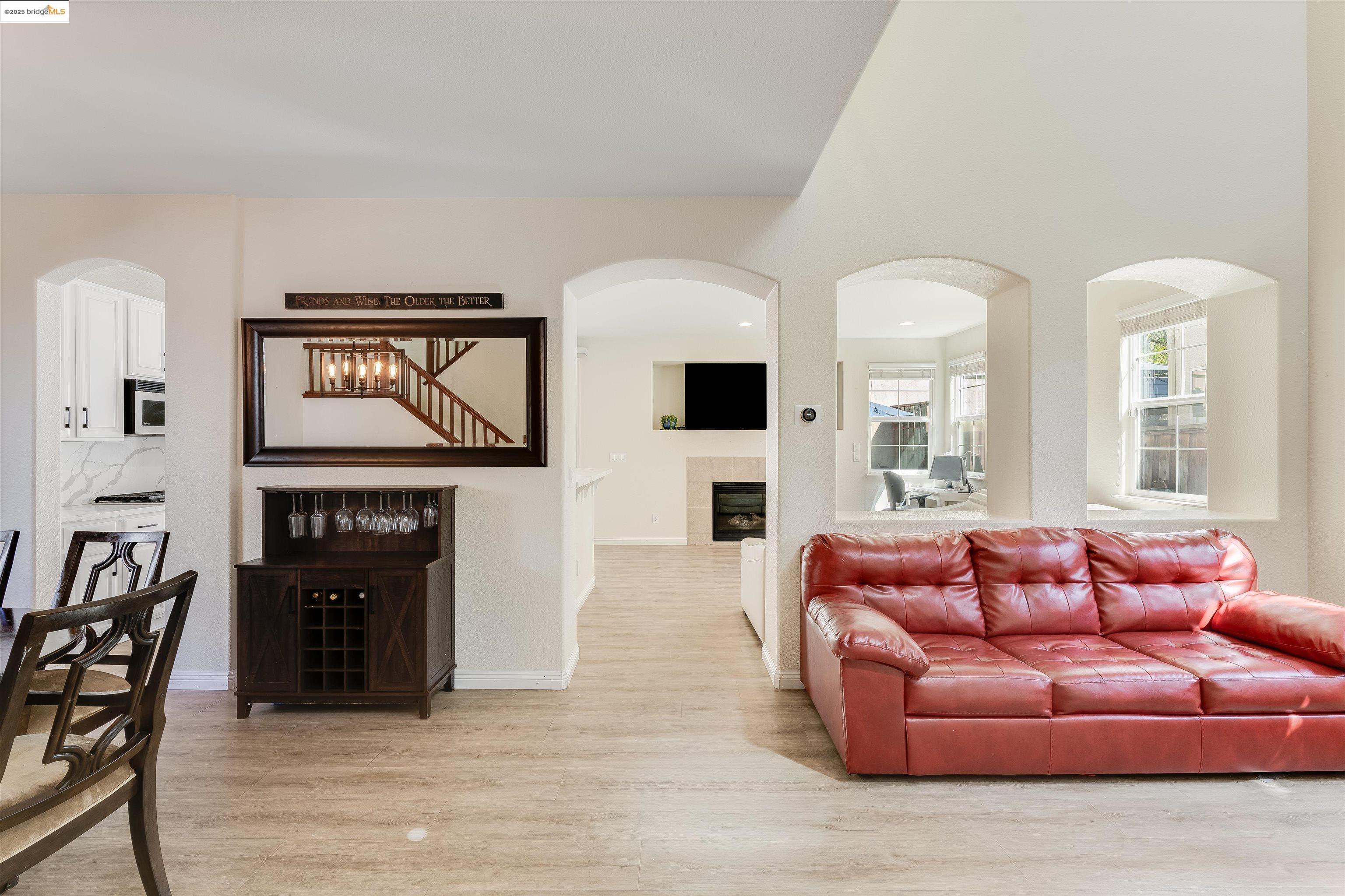 Detail Gallery Image 10 of 56 For 569 Primitivo Ct, Fairfield,  CA 94534 - 4 Beds | 2/1 Baths