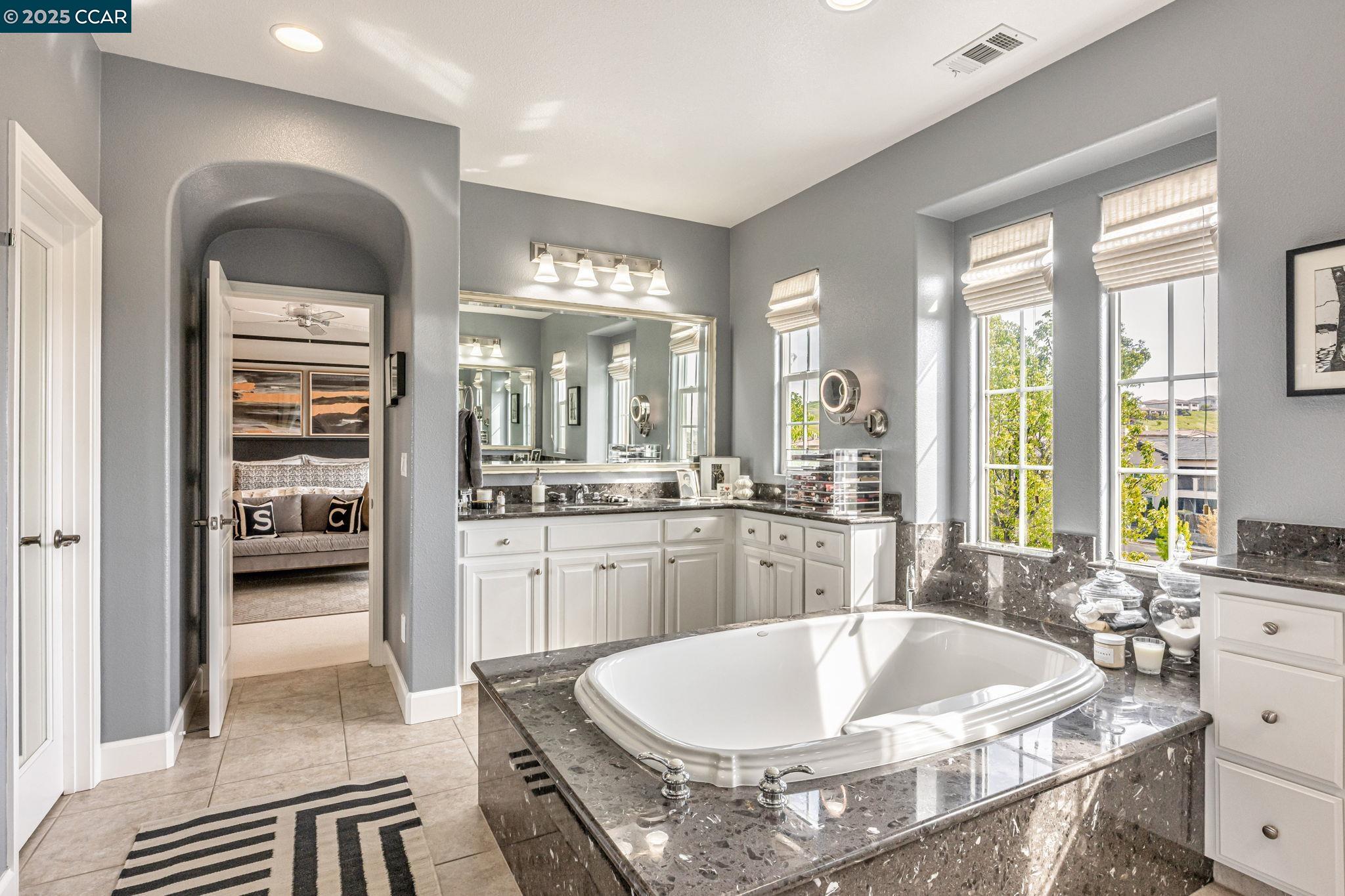 Detail Gallery Image 22 of 57 For 5415 Belarus St, Danville,  CA 94506 - 5 Beds | 4/1 Baths