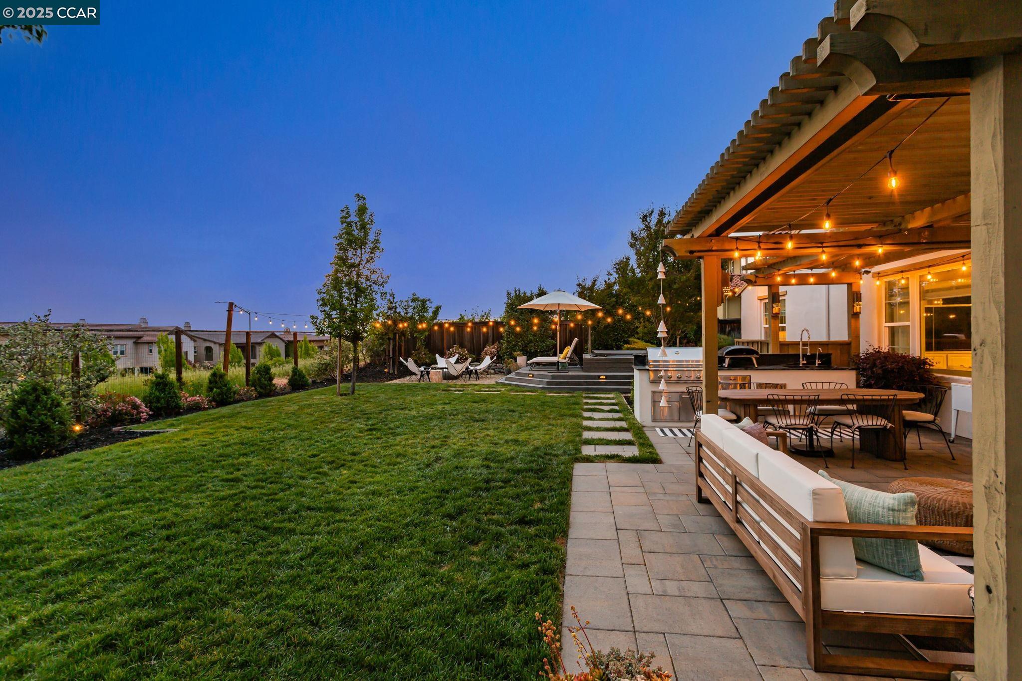 Detail Gallery Image 38 of 57 For 5415 Belarus St, Danville,  CA 94506 - 5 Beds | 4/1 Baths