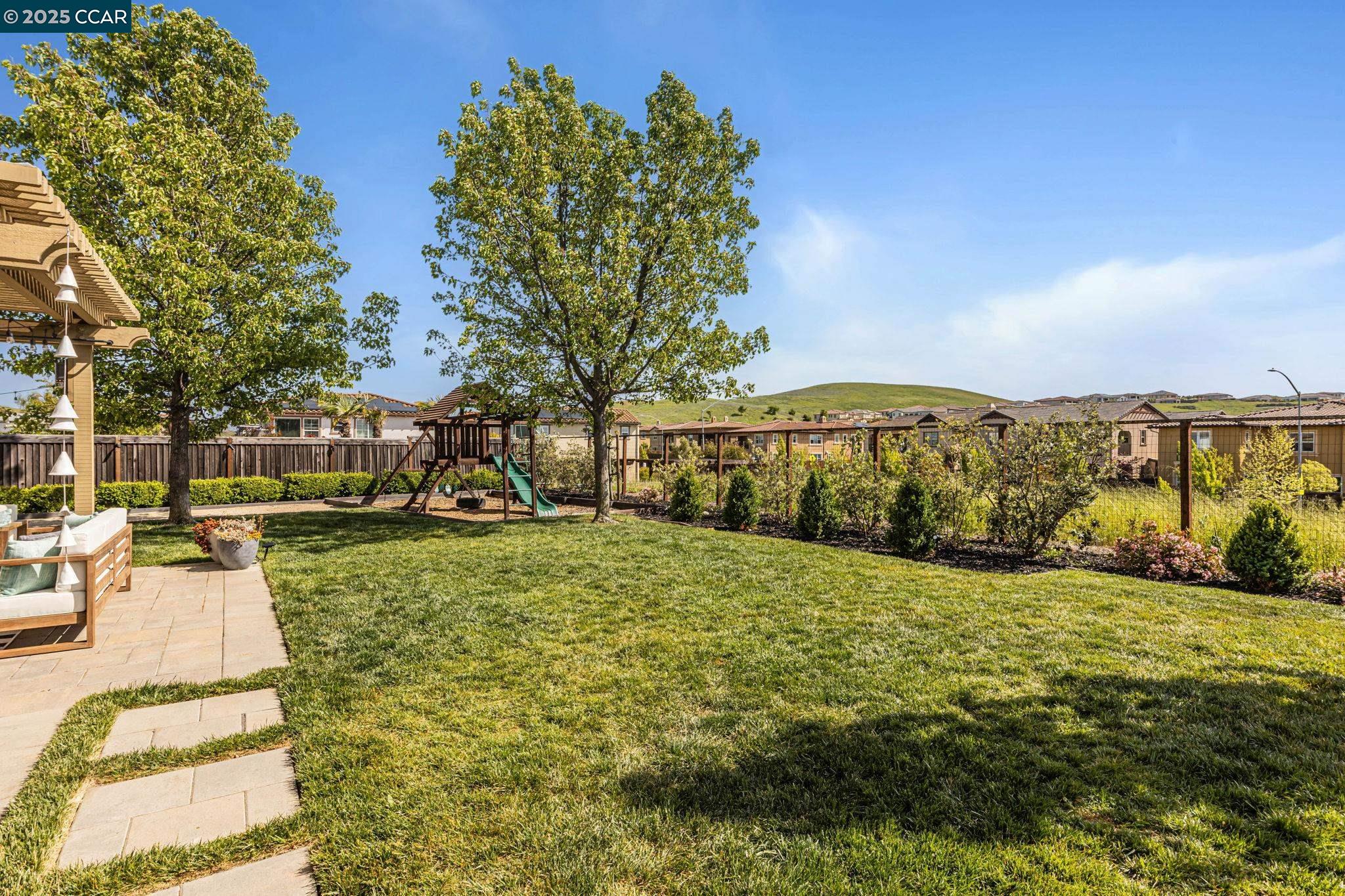 Detail Gallery Image 43 of 57 For 5415 Belarus St, Danville,  CA 94506 - 5 Beds | 4/1 Baths