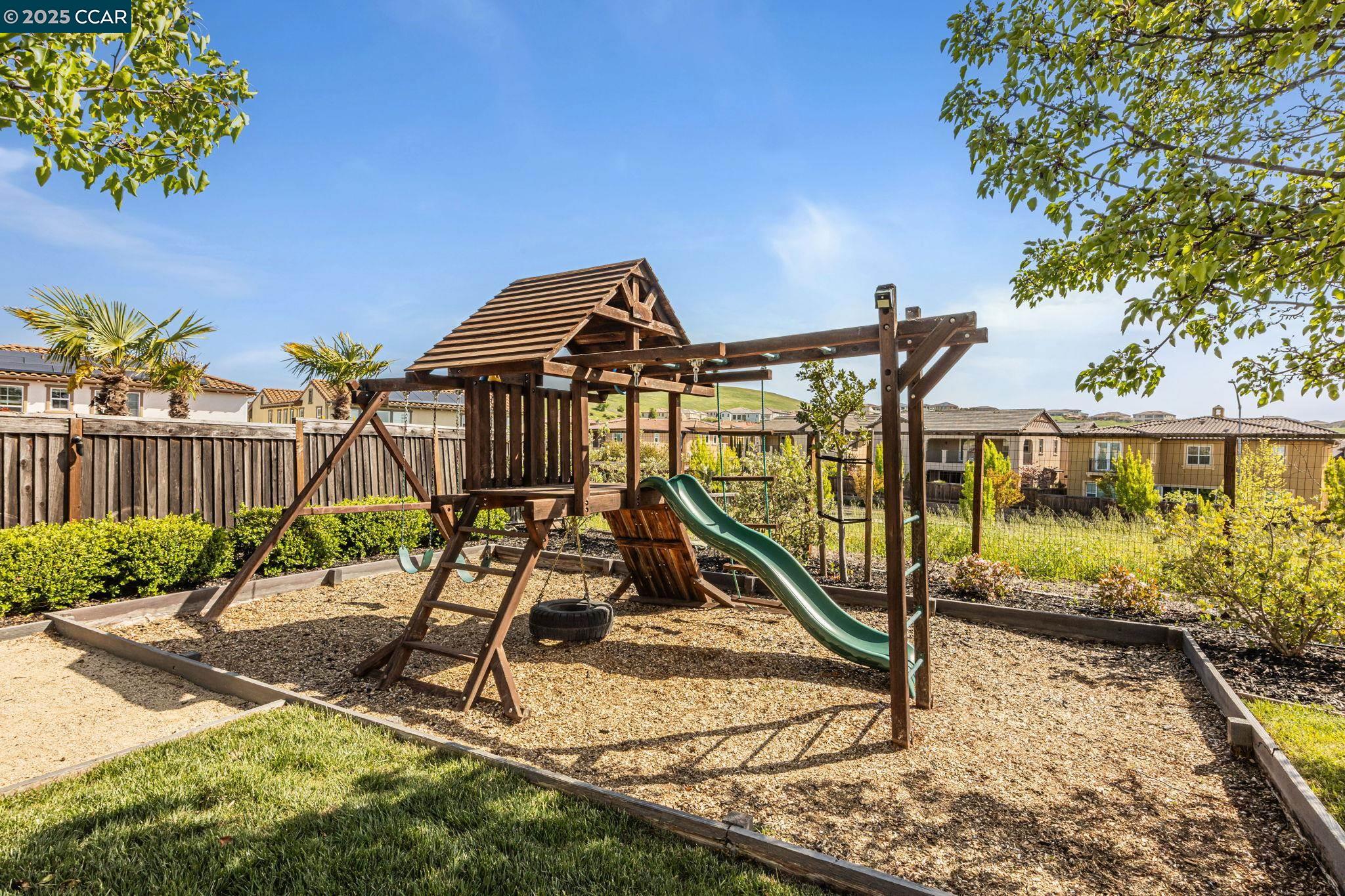 Detail Gallery Image 44 of 57 For 5415 Belarus St, Danville,  CA 94506 - 5 Beds | 4/1 Baths